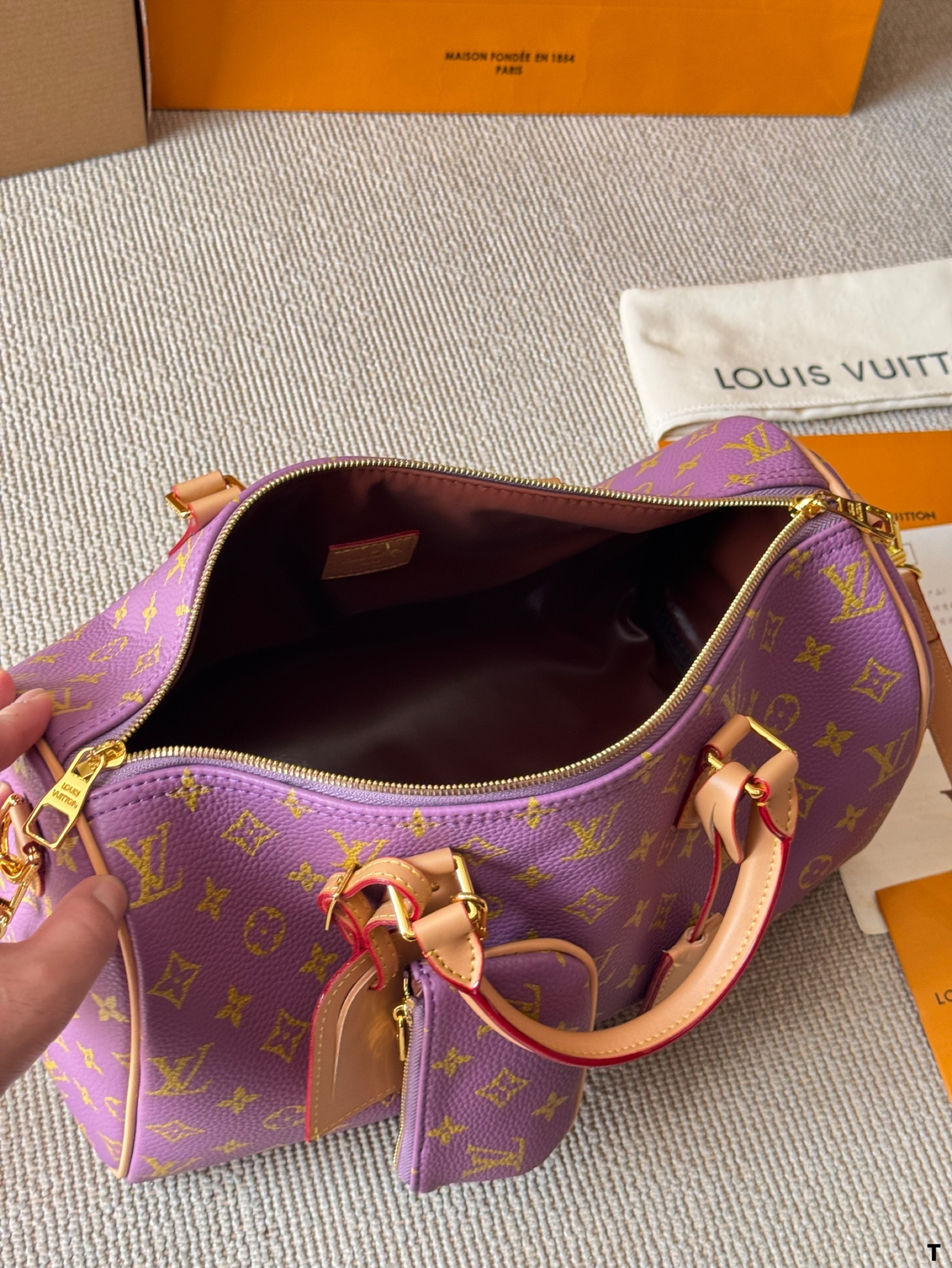 $51 LV ZT10185 gallery