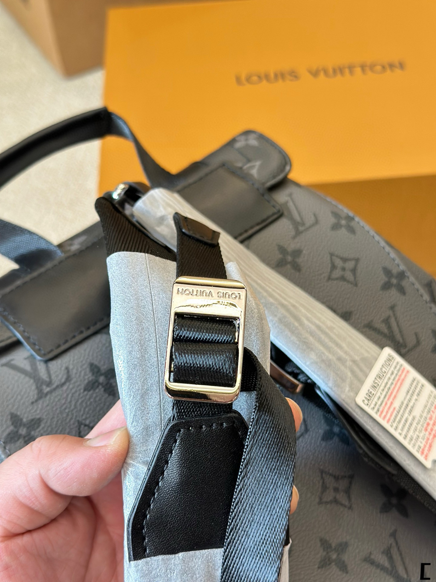 $51 LV ZT10187 gallery