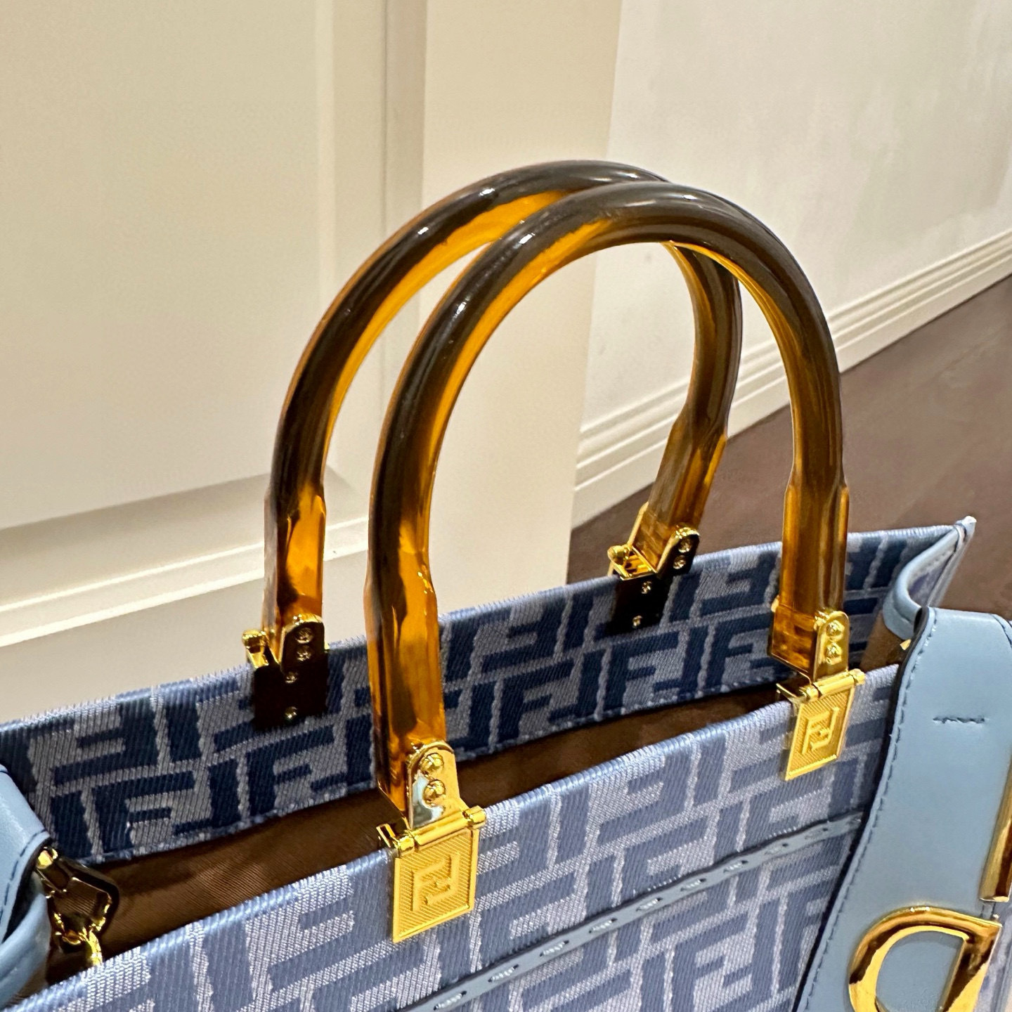 $54 FENDI ZT10188 gallery