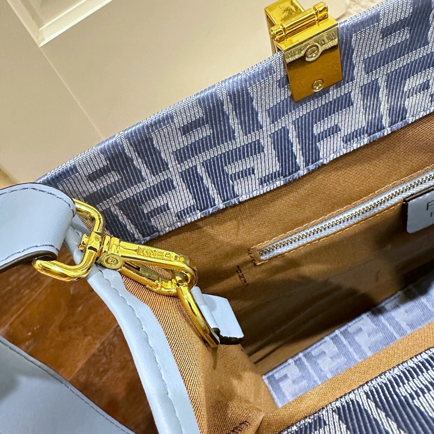 $54 FENDI ZT10188 gallery