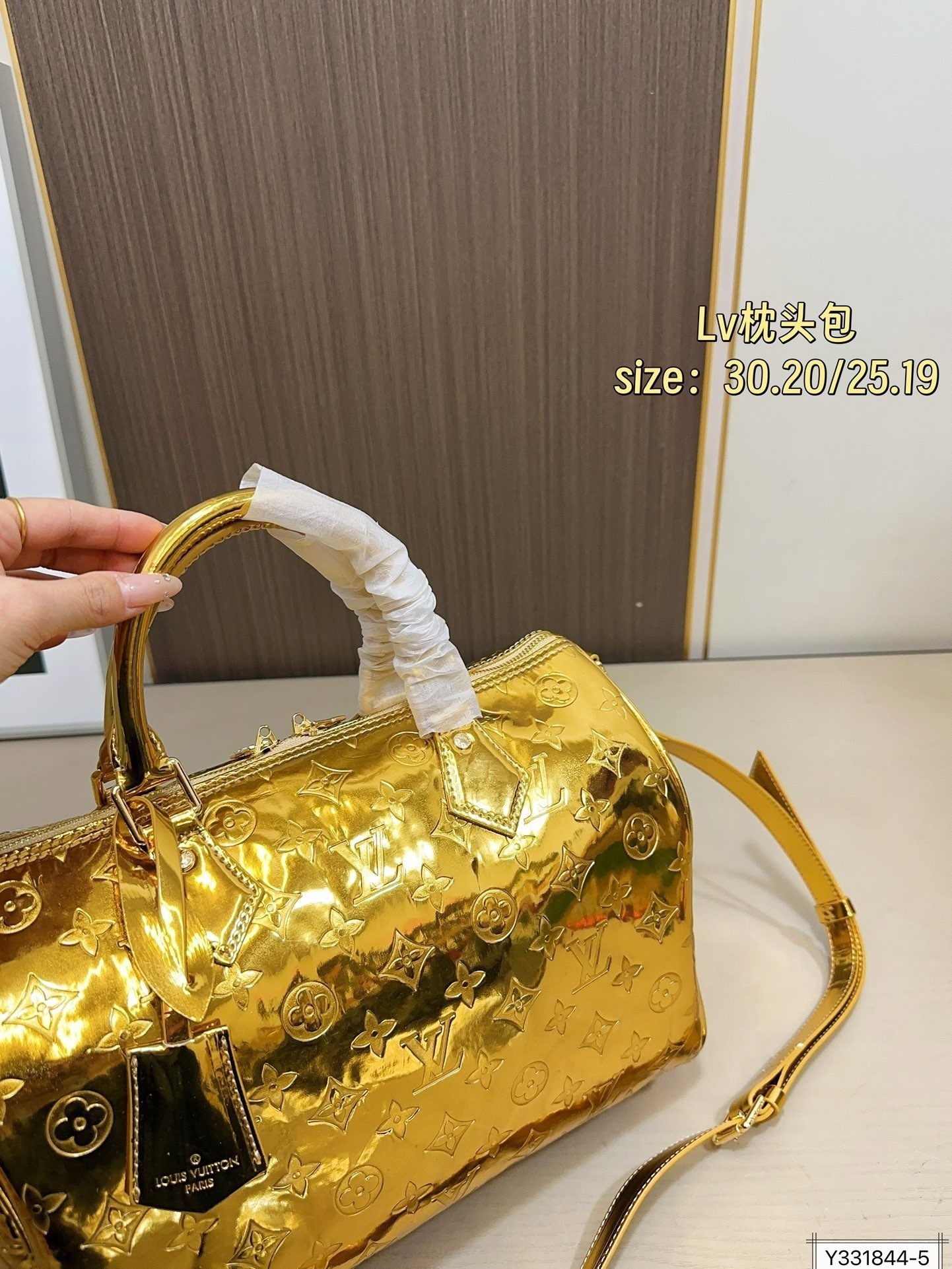 $54.00 LV ZT10099 gallery