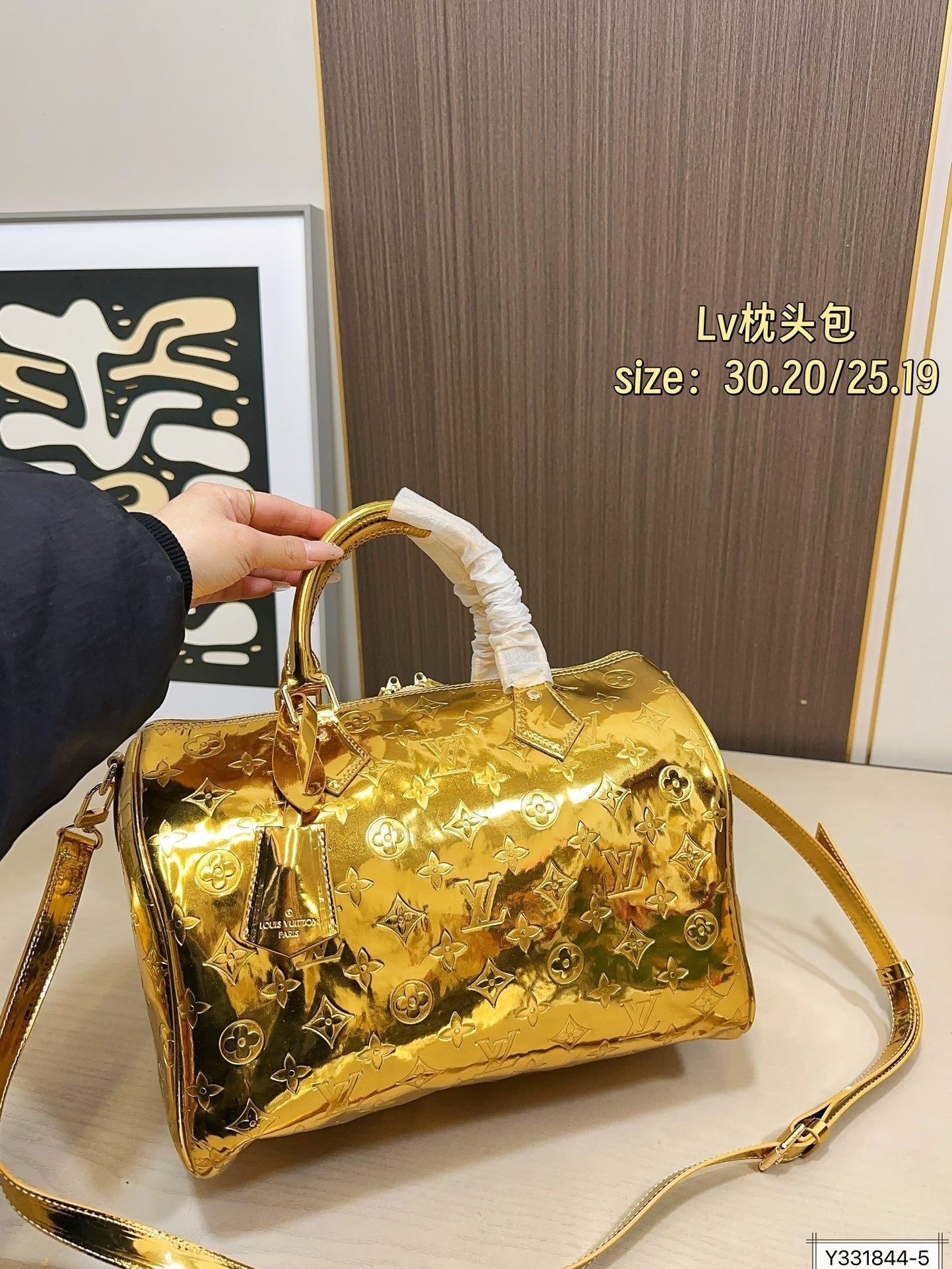 $54.00 LV ZT10099 gallery