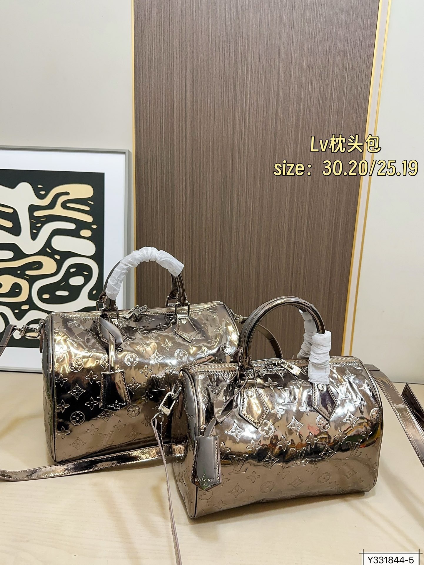 $54.00 LV ZT10099 gallery