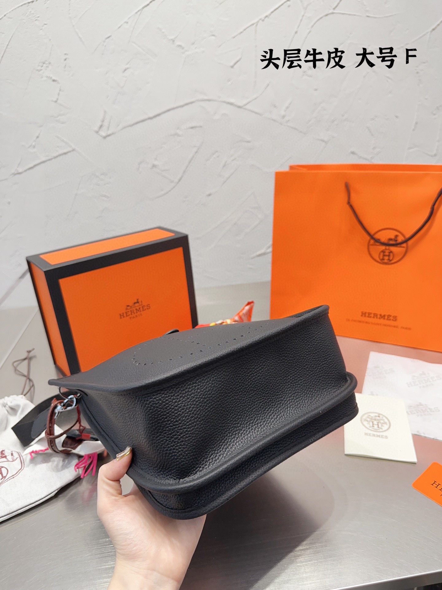 $54.14 Hermas Evelyne HE6173 gallery