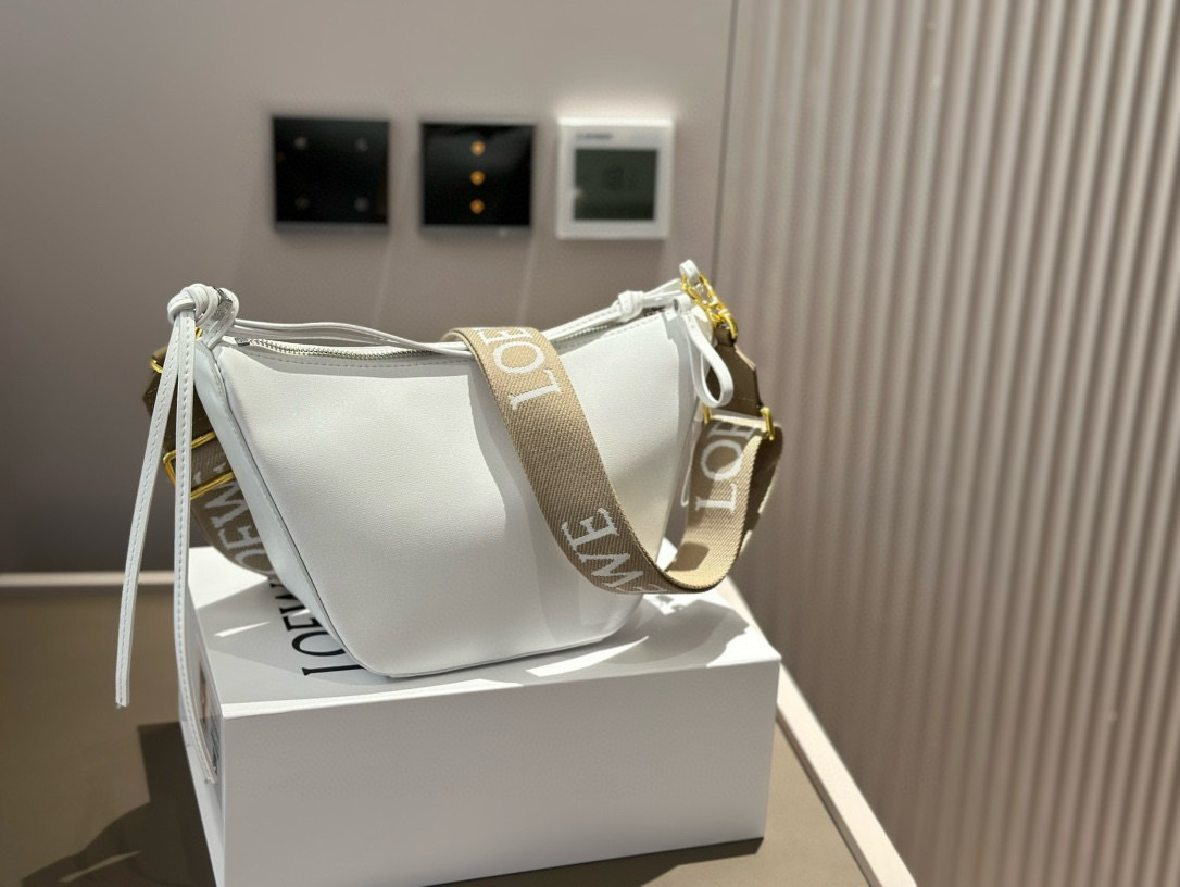 $56.35 LOEWE ZT9100 gallery