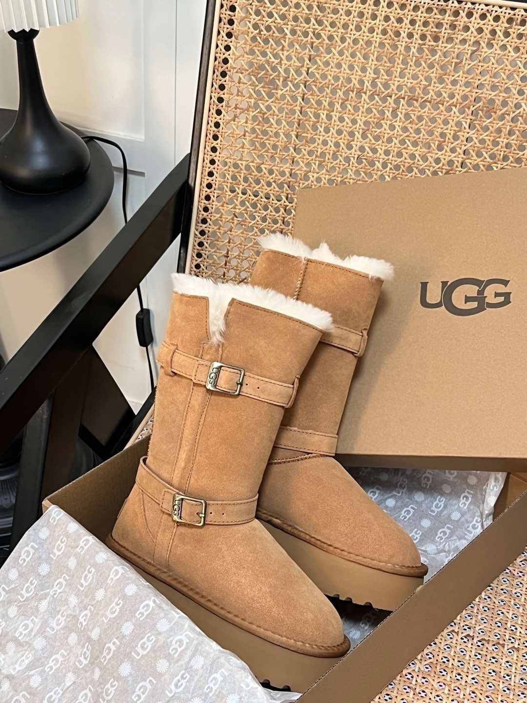 $58.93 UGG ZT9898 gallery