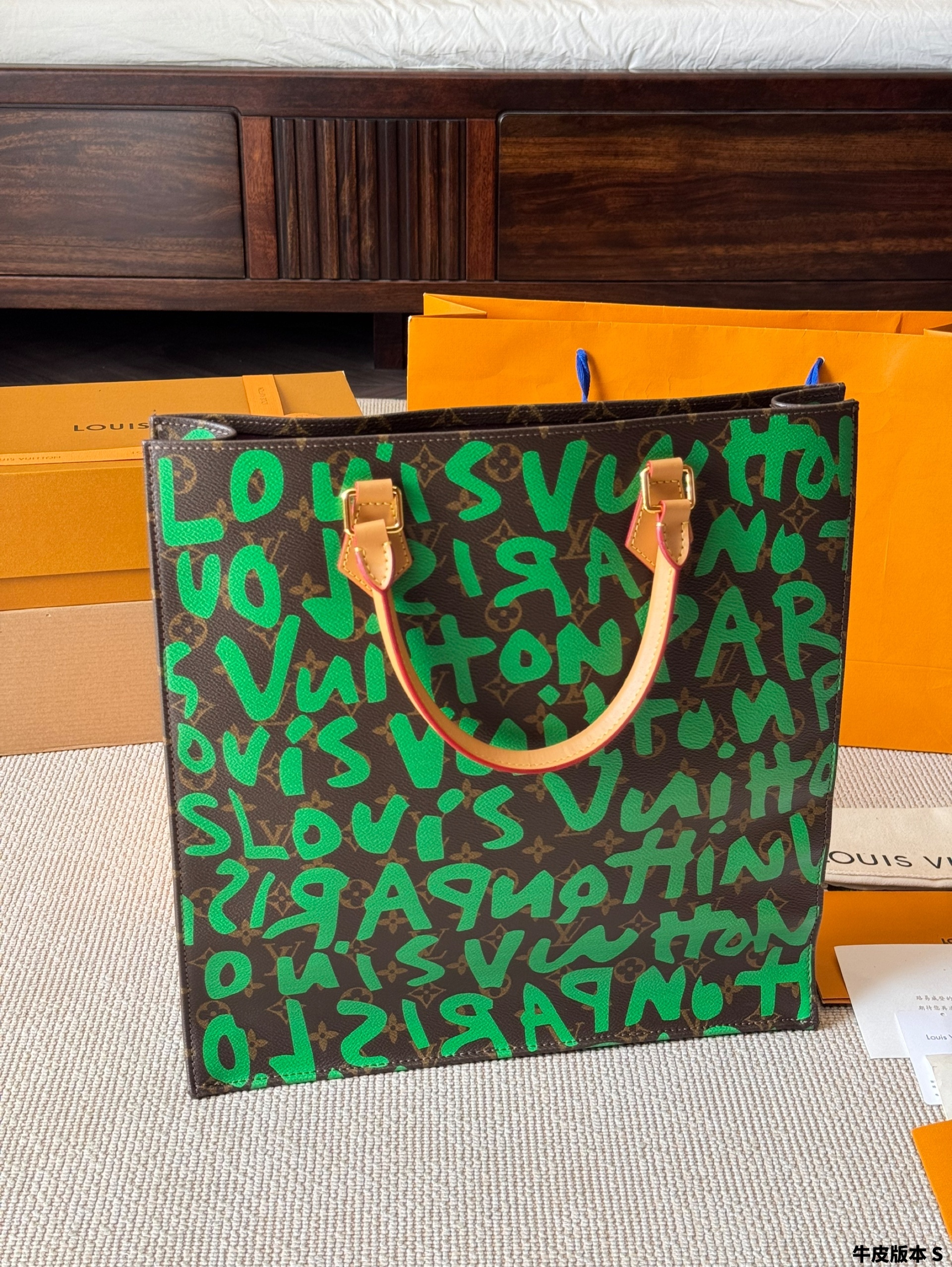 $60 LV ZT10191 gallery