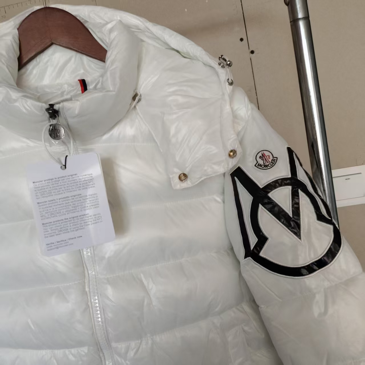 $63.75 MONCLER ZT10392 gallery