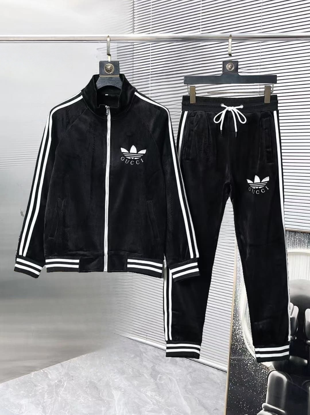 $67.50 GUCCI ZT10700 gallery