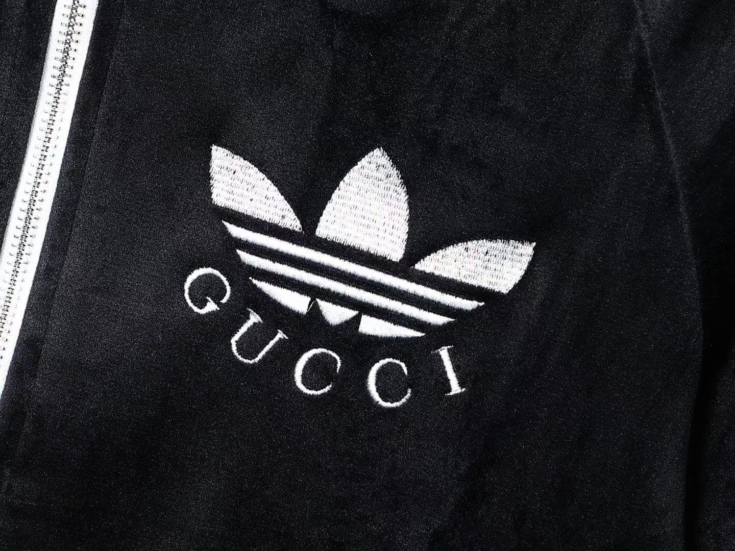 $67.50 GUCCI ZT10700 gallery