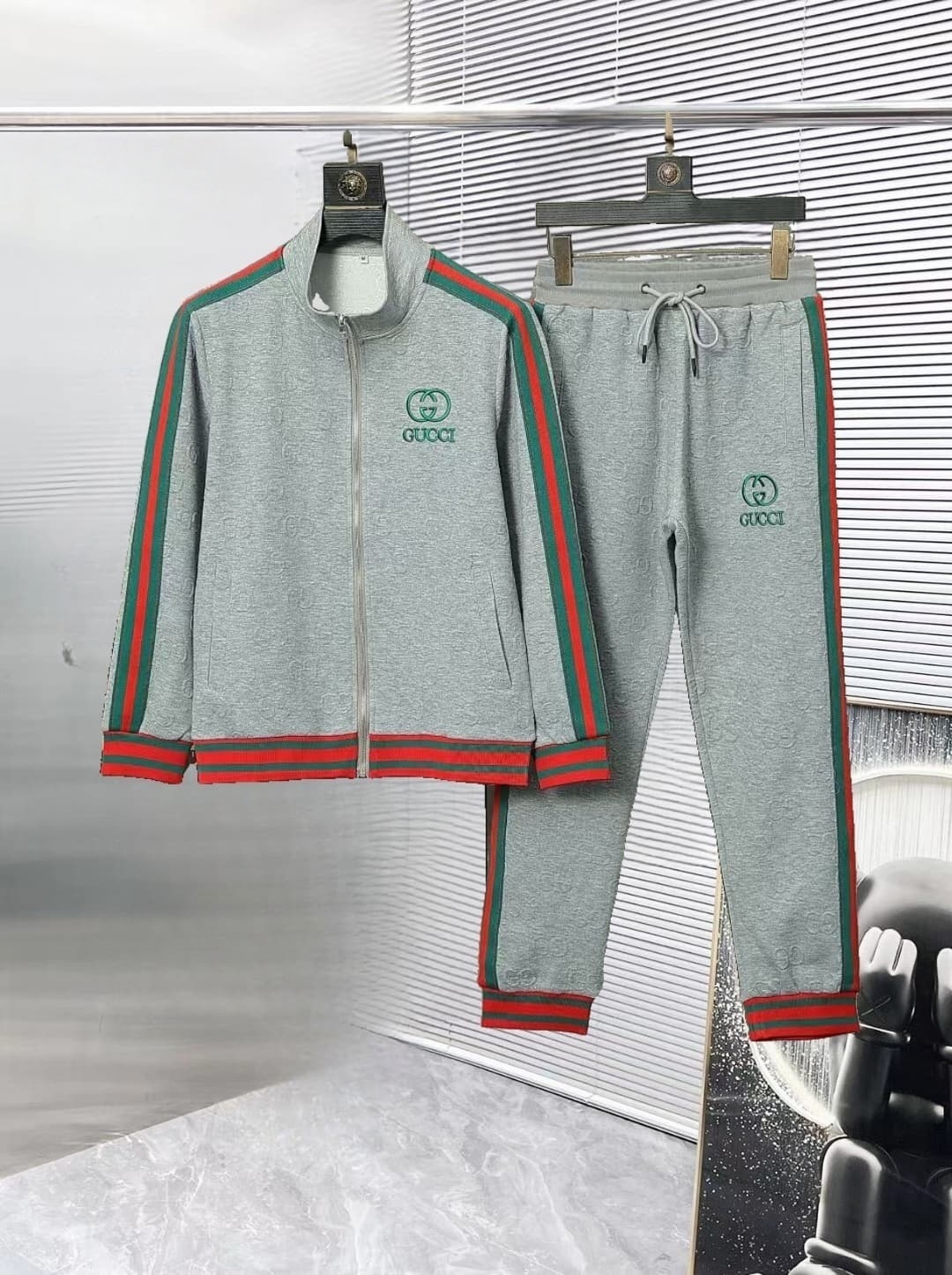 $67.50 GUCCI ZT10700 gallery