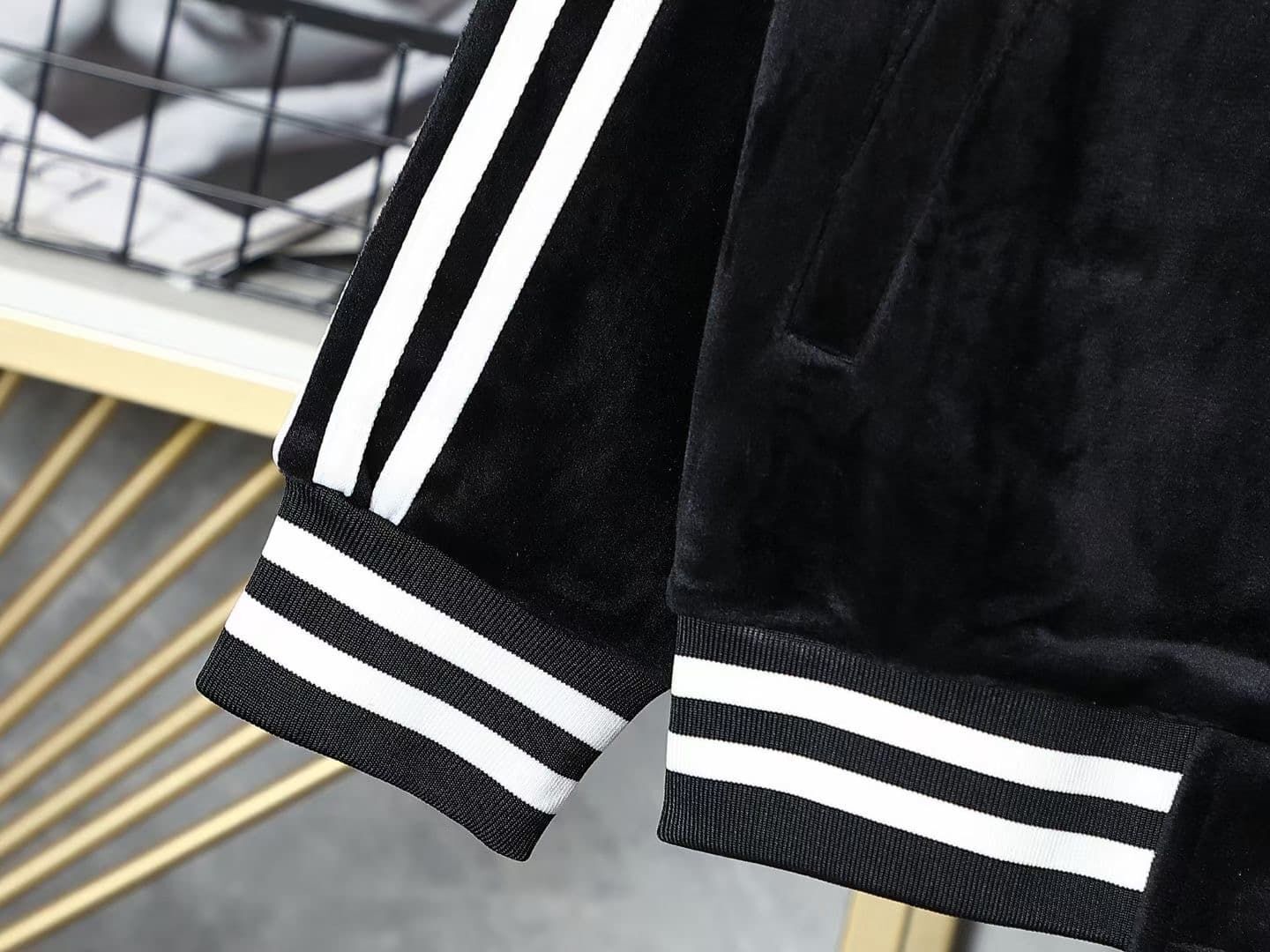 $67.50 GUCCI ZT10700 gallery