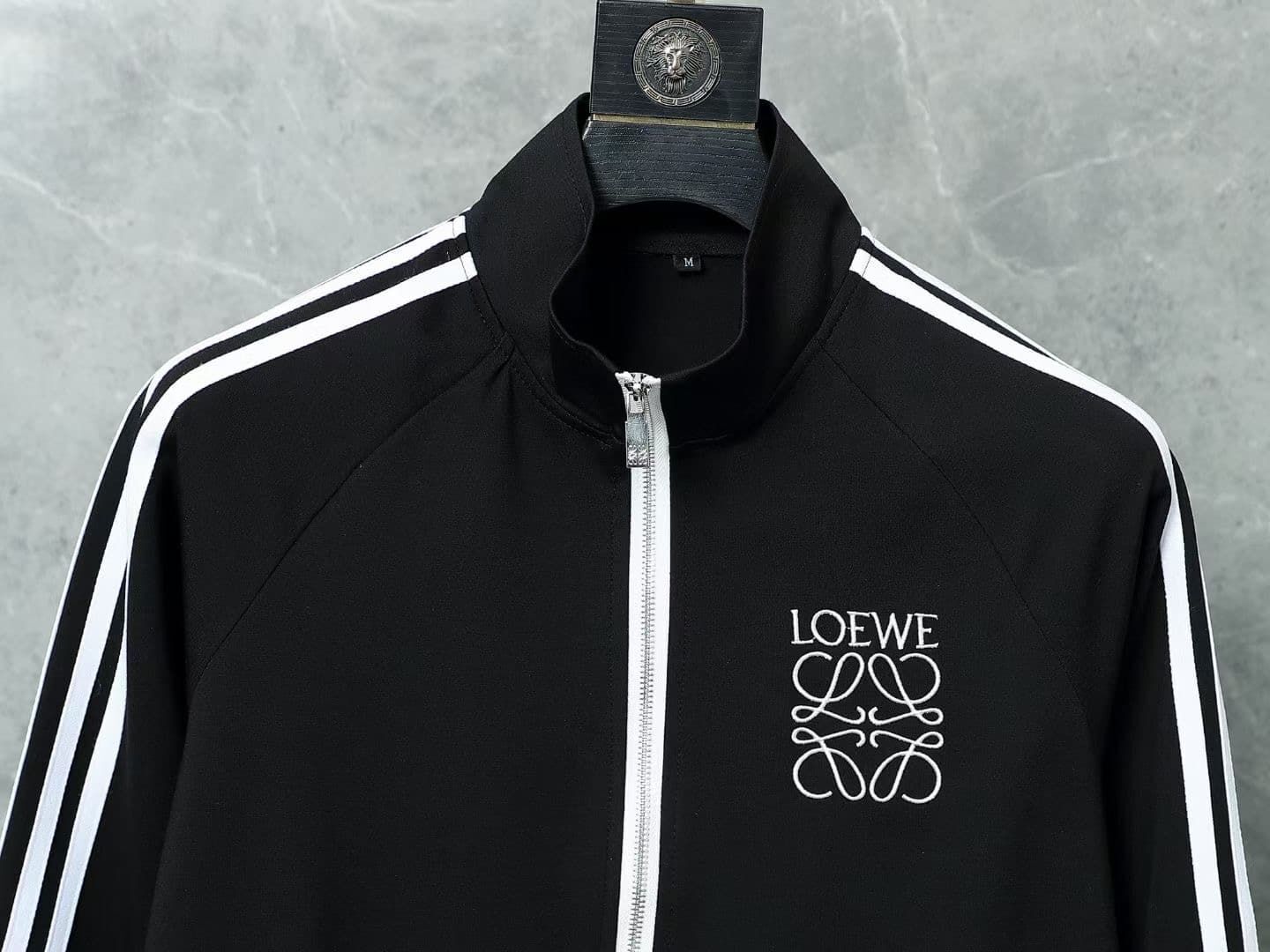 $67.50 LOEWE ZT10696 gallery