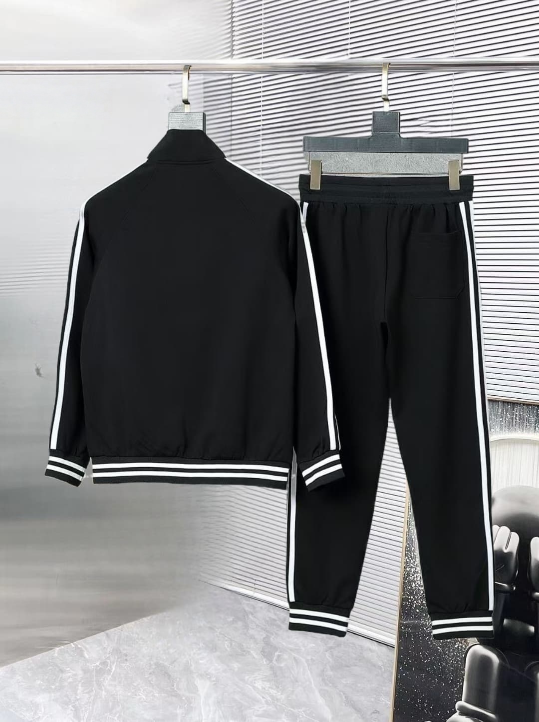 $67.50 LOEWE ZT10696 gallery