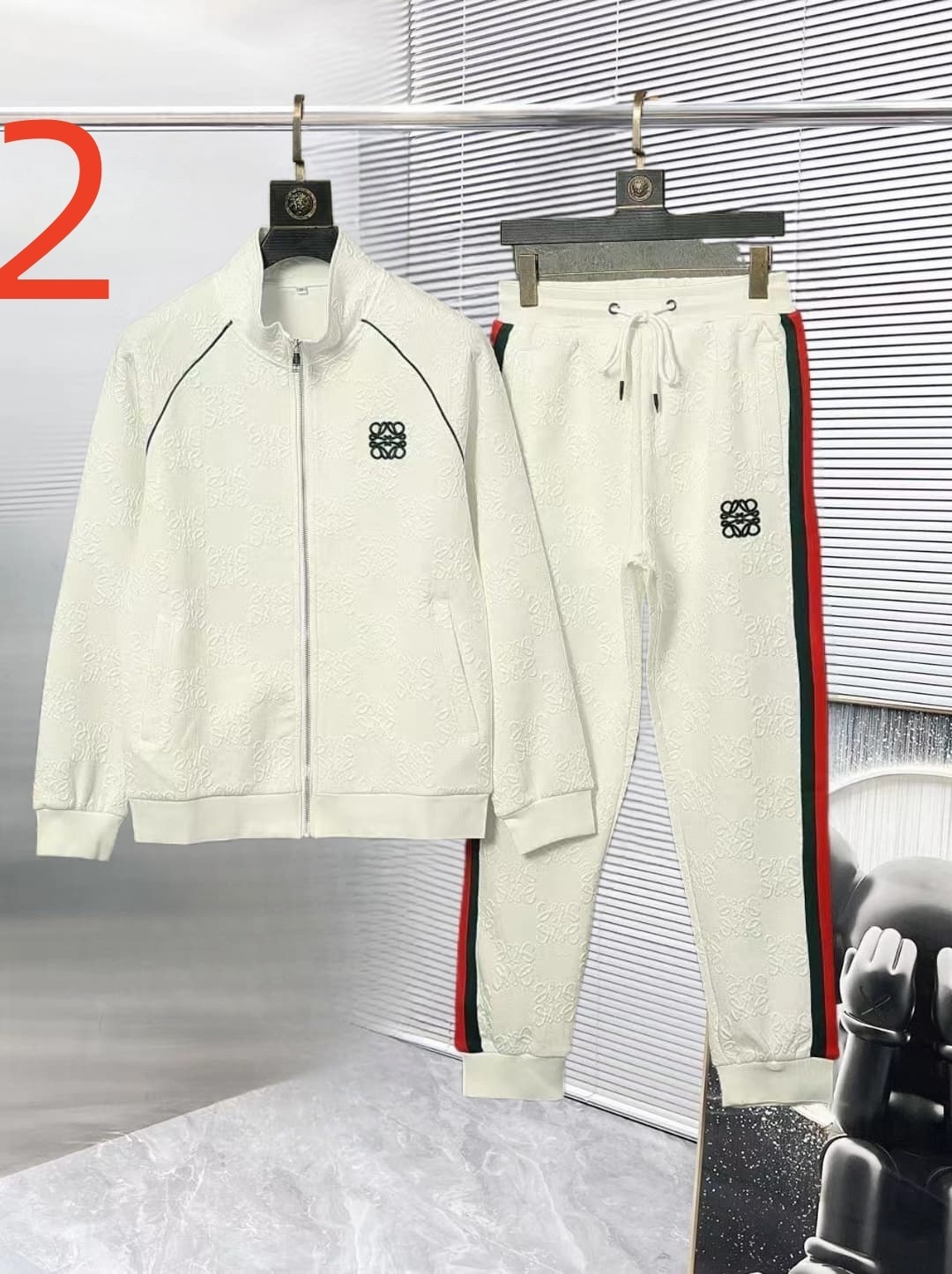 $67.50 LOEWE ZT10696 gallery