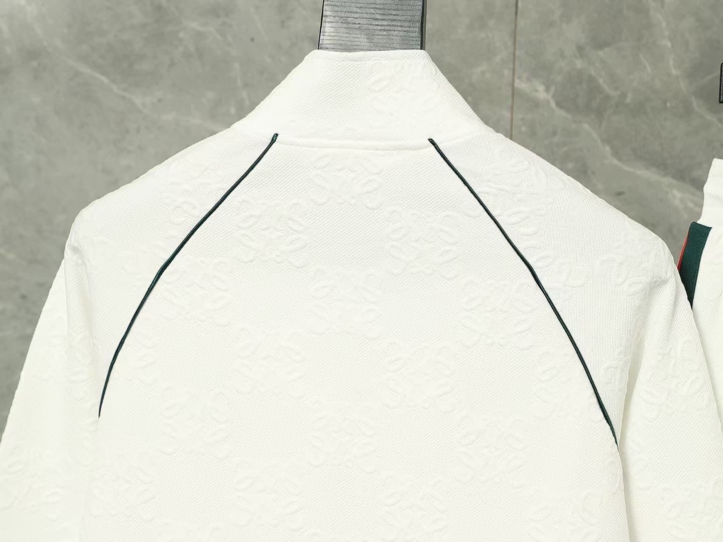 $67.50 LOEWE ZT10696 gallery