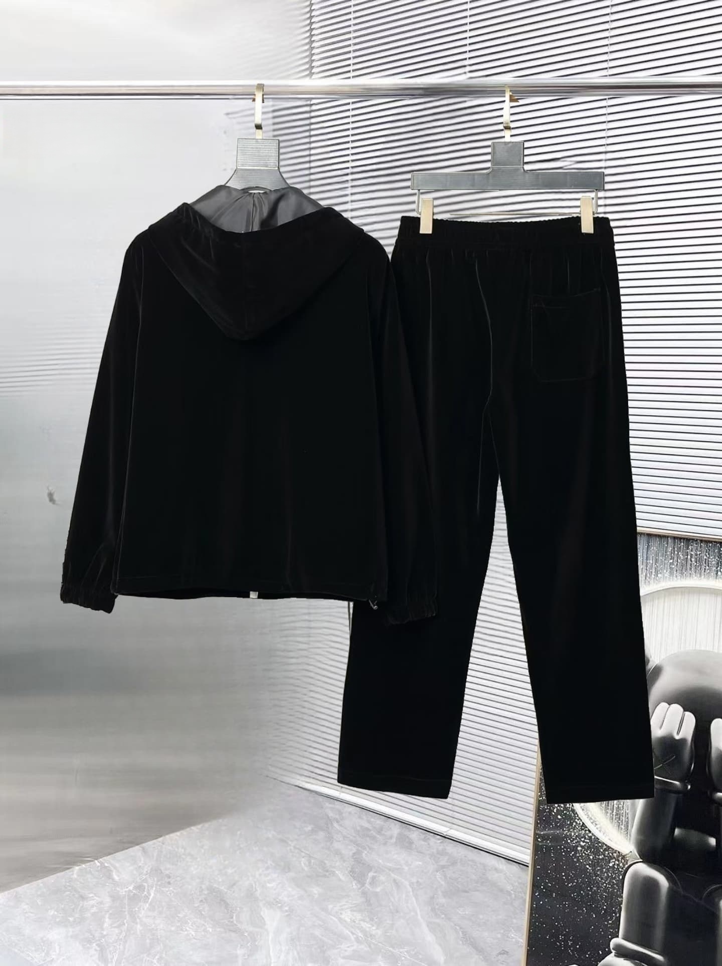 $67.50 LV ZT10704 gallery