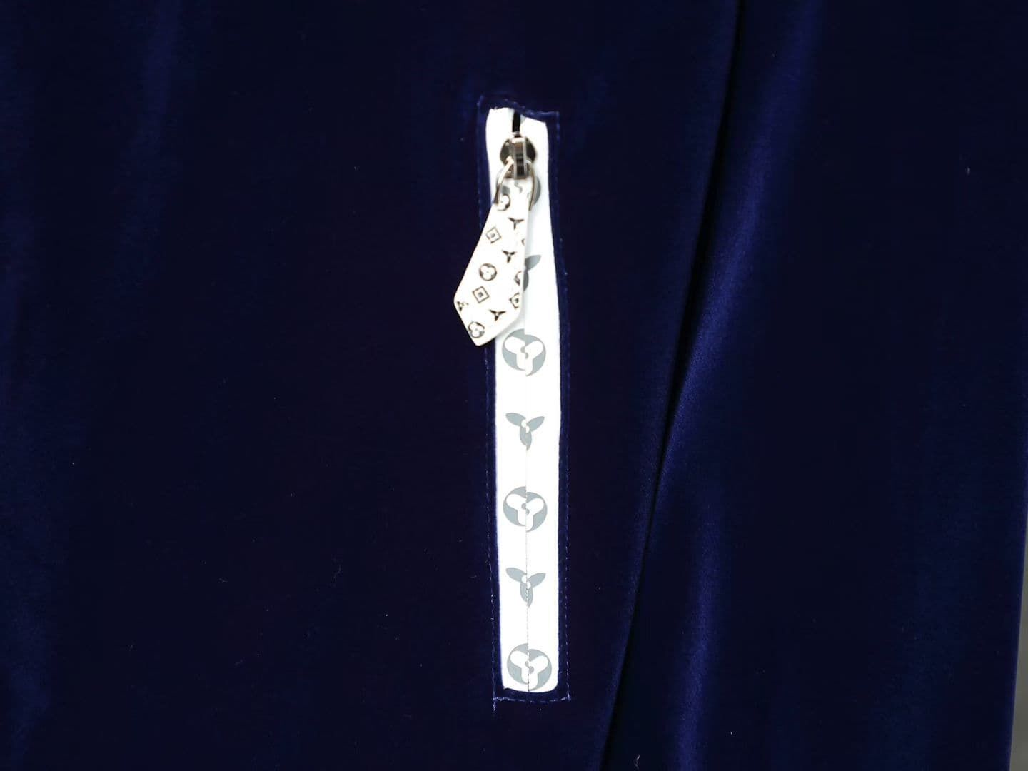 $67.50 LV ZT10704 gallery