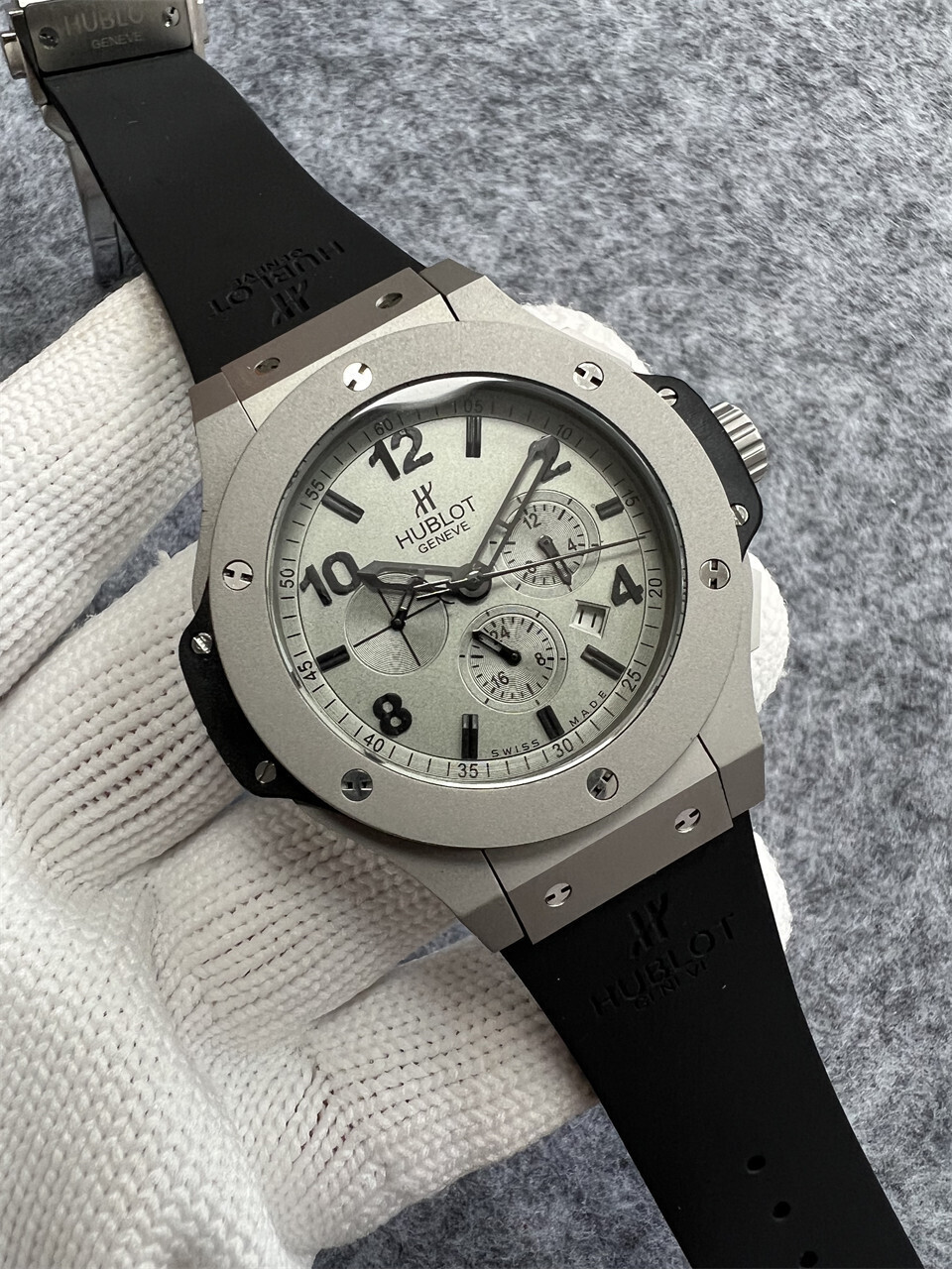 $75.00 HUBLOT ZT9481 gallery