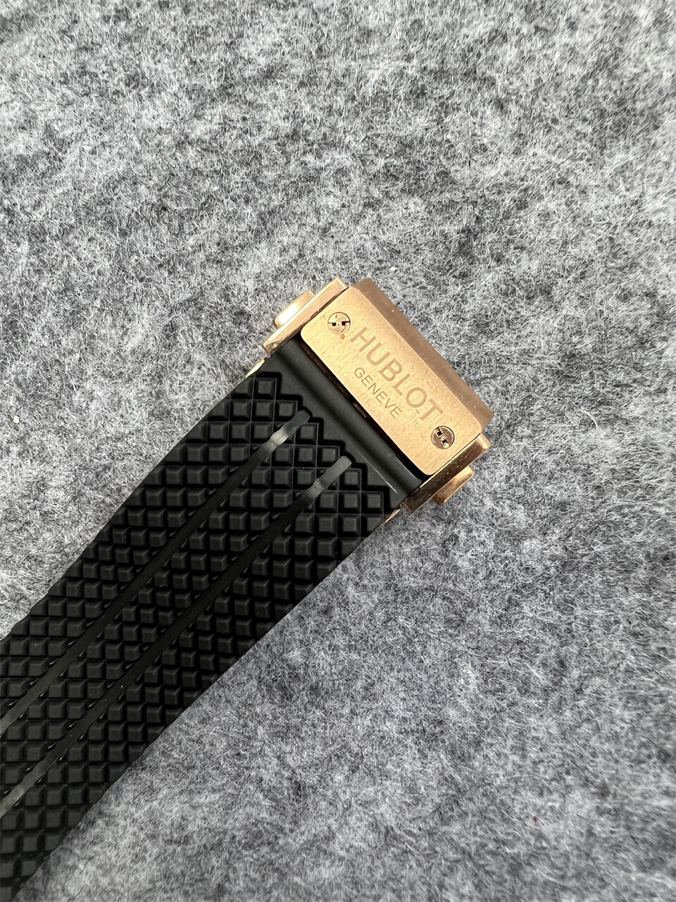 $75.00 HUBLOT ZT9481 gallery