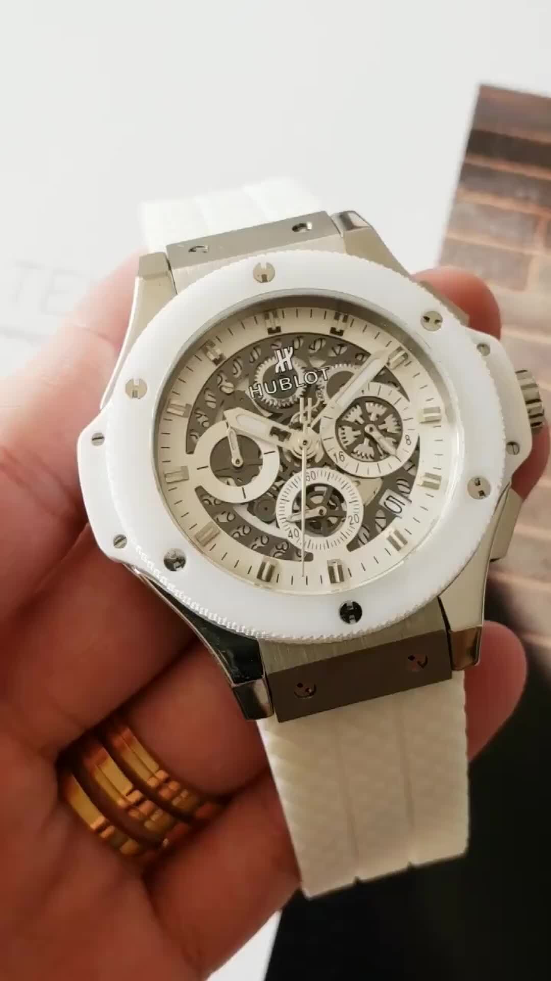 $80.36 HUBLOT ZT9521 gallery