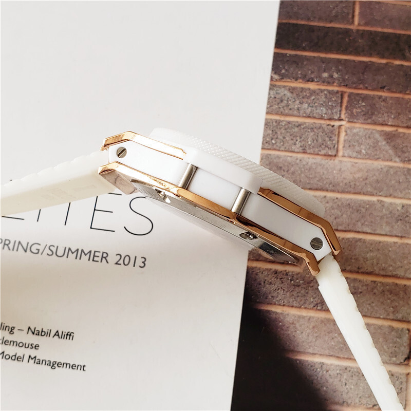 $80.36 HUBLOT ZT9522 gallery