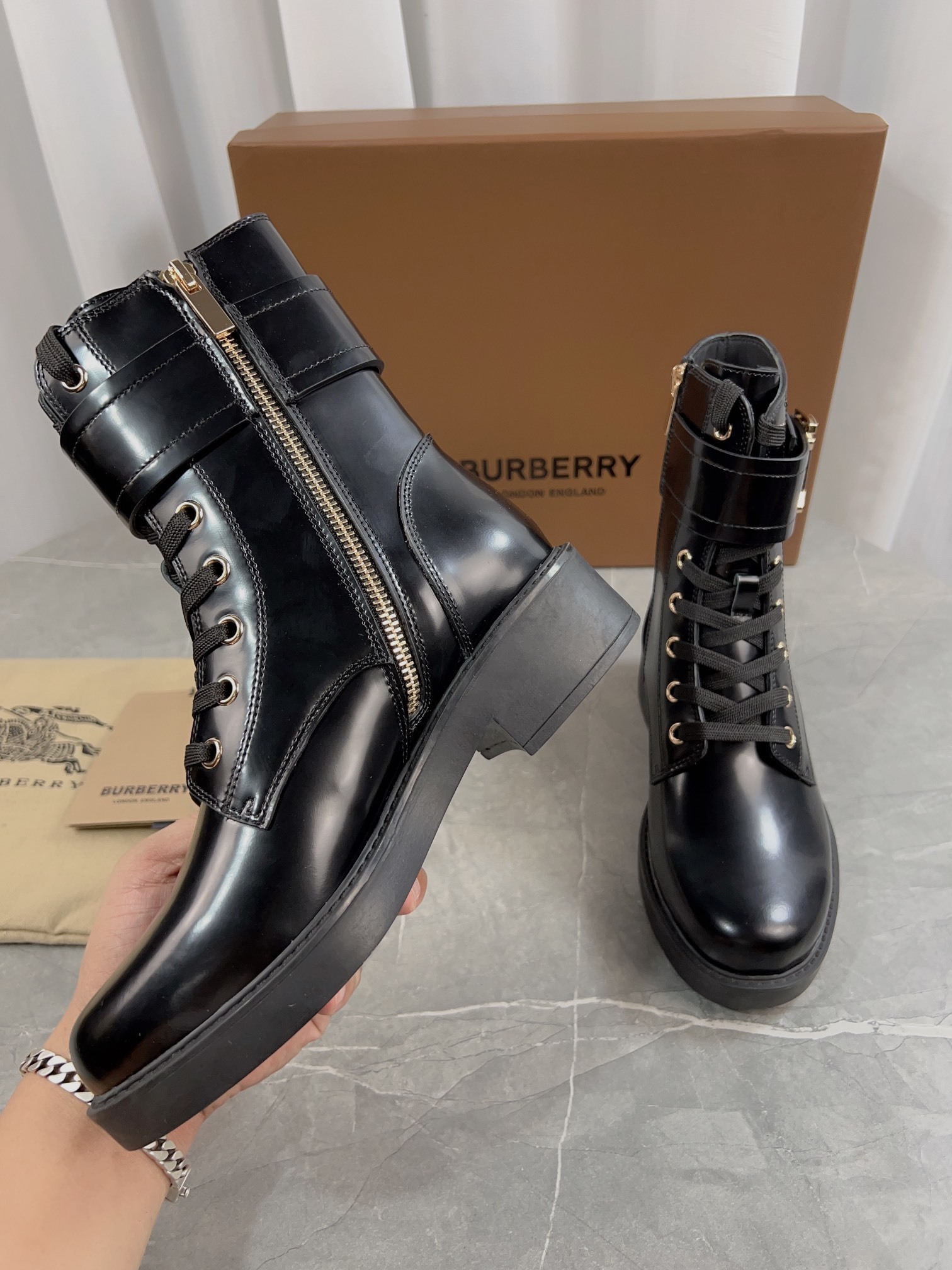 $90.00 Burberry ZT10725 gallery