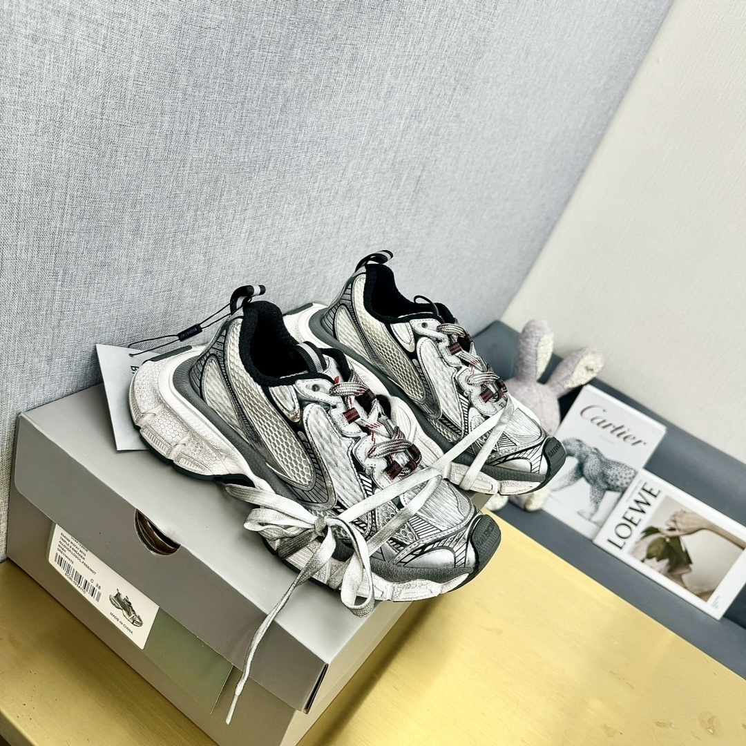 $94.50 Balenciaga ZT9175 gallery