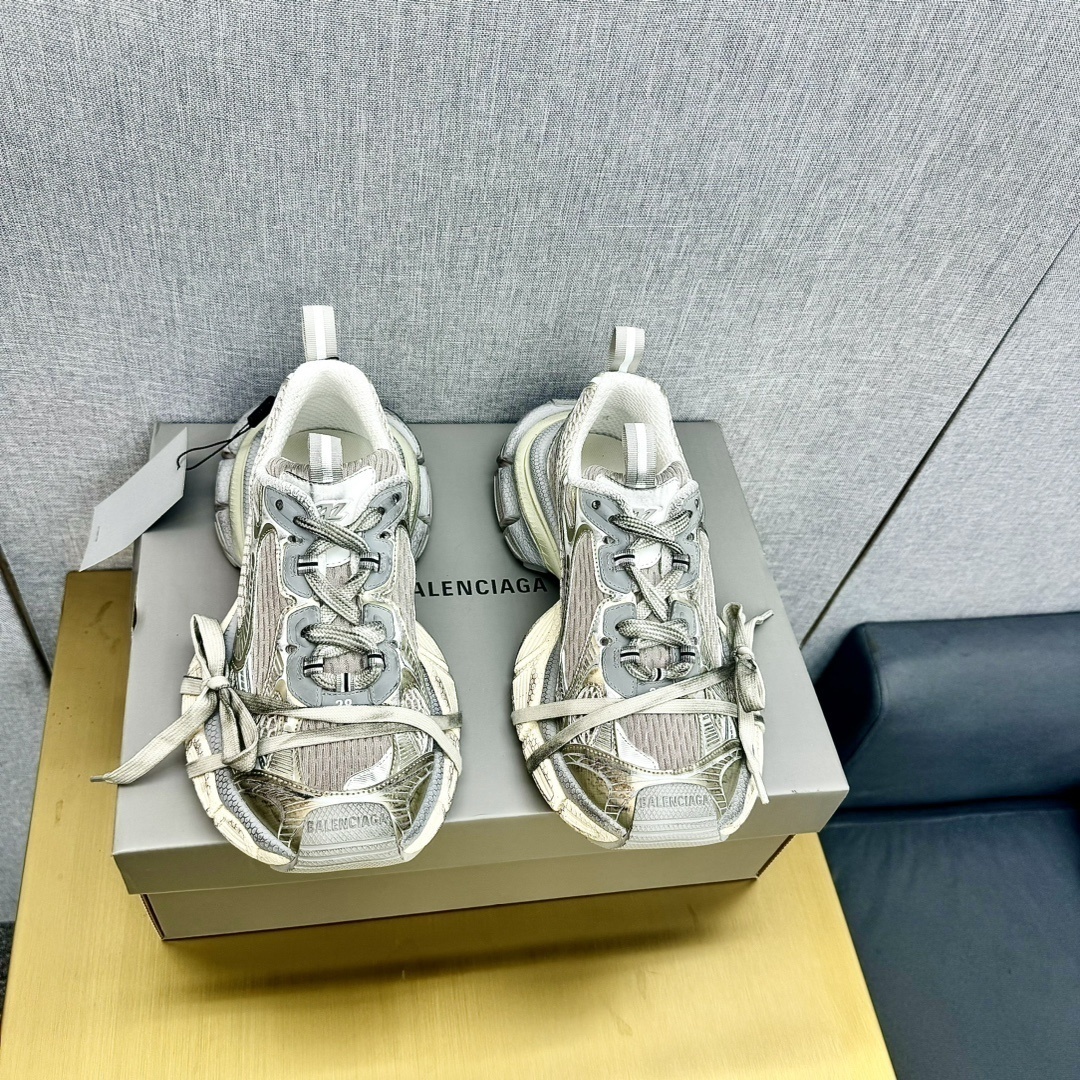 $94.50 Balenciaga ZT9175 gallery