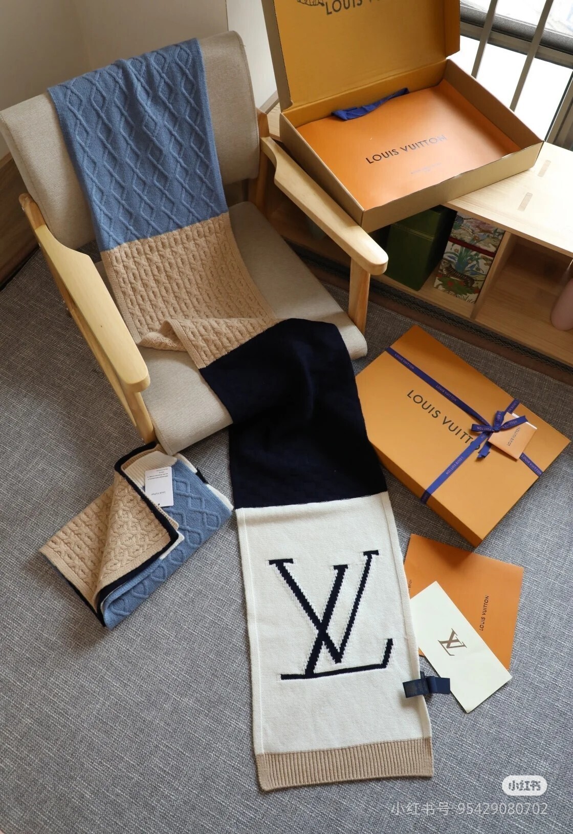 $25 LV ZT8489 gallery