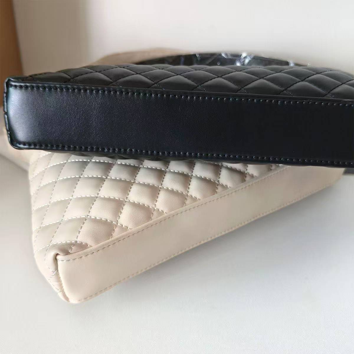 $36.9 GUESS ZT9639 gallery