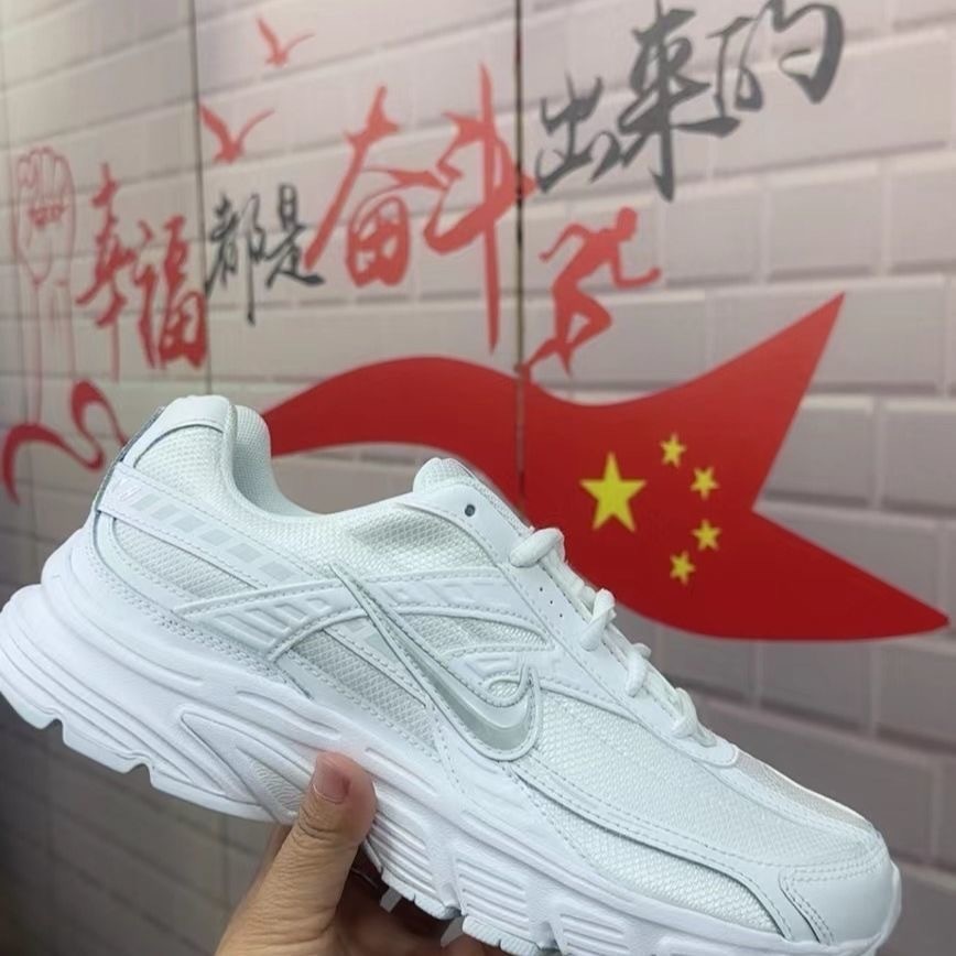 $54.76 NIKE ZT9637 gallery