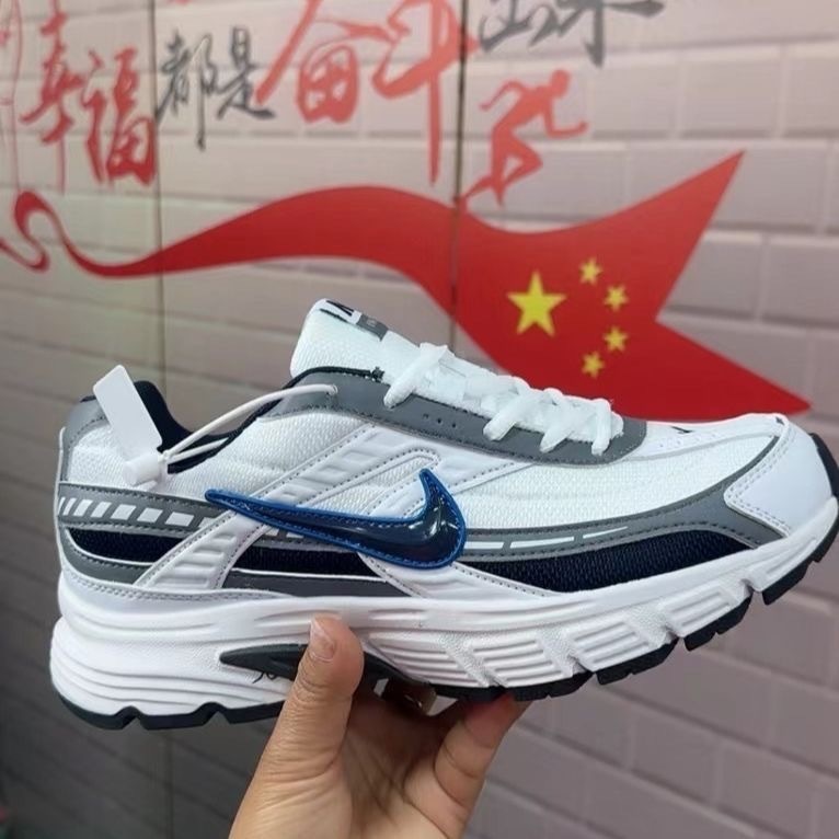 $54.76 NIKE ZT9637 gallery