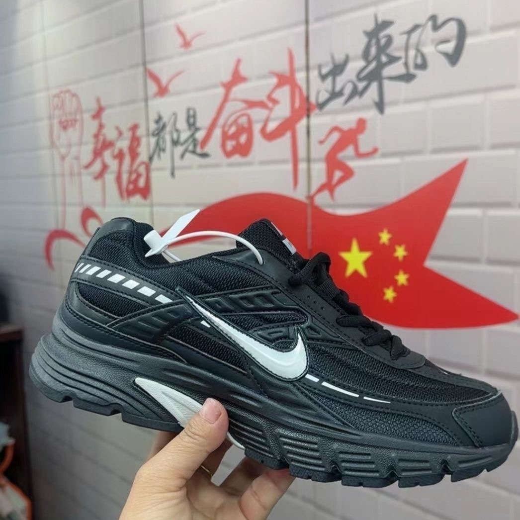 $54.76 NIKE ZT9637 gallery