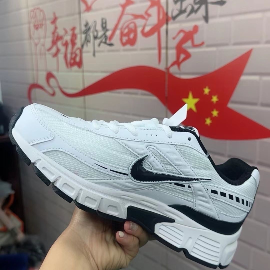 $54.76 NIKE ZT9637 gallery