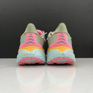 $57.14  Hoka HE8015 gallery