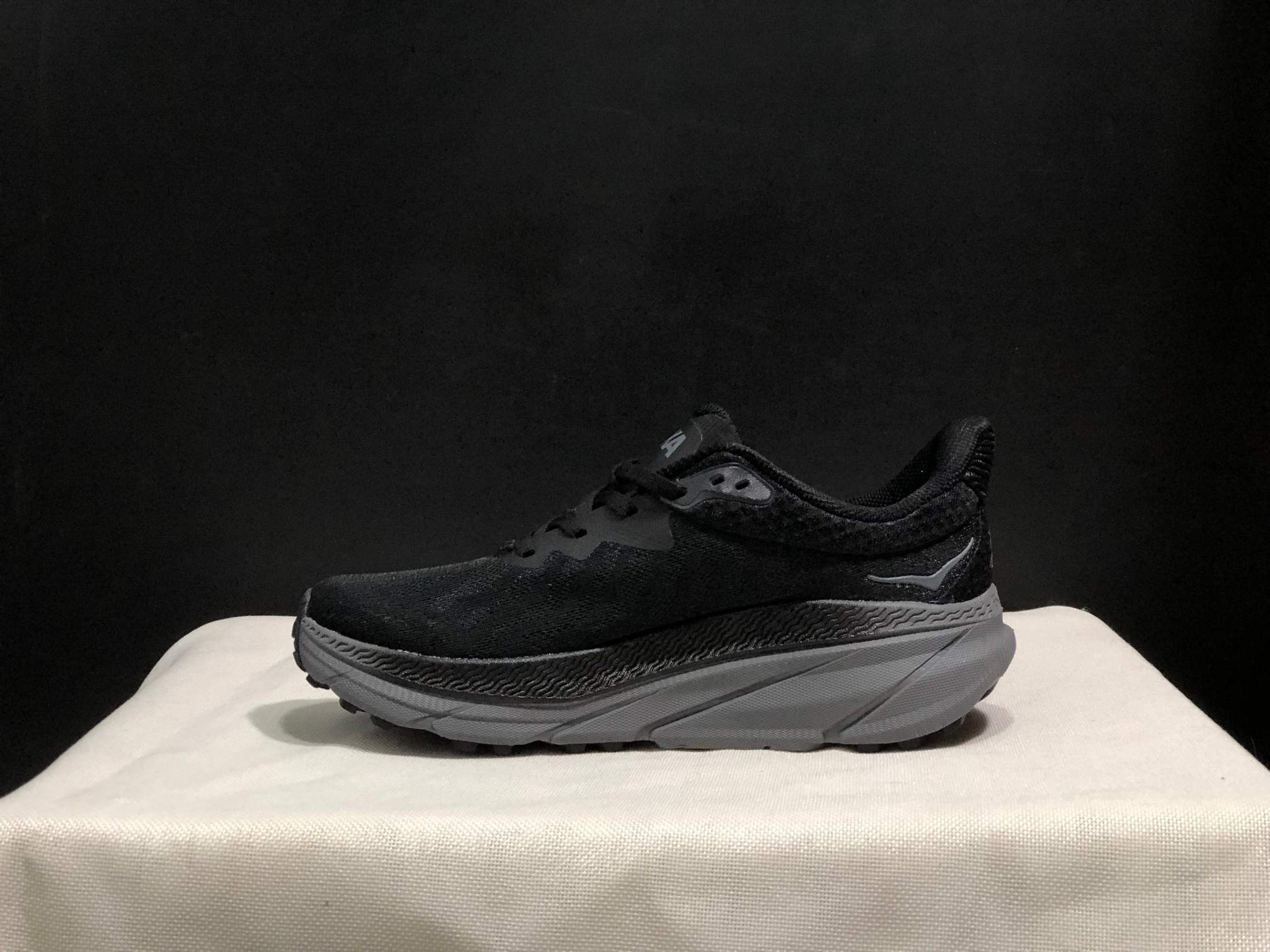 $57.14  Hoka HE8018 gallery