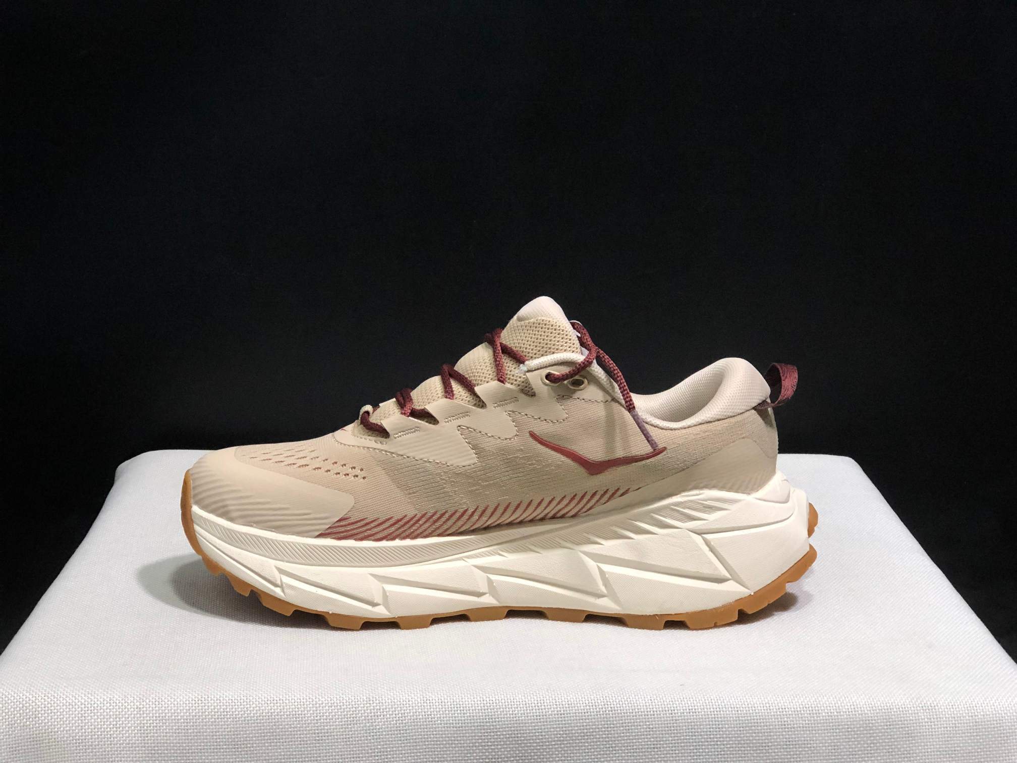 $57.14  Hoka HE8030 gallery