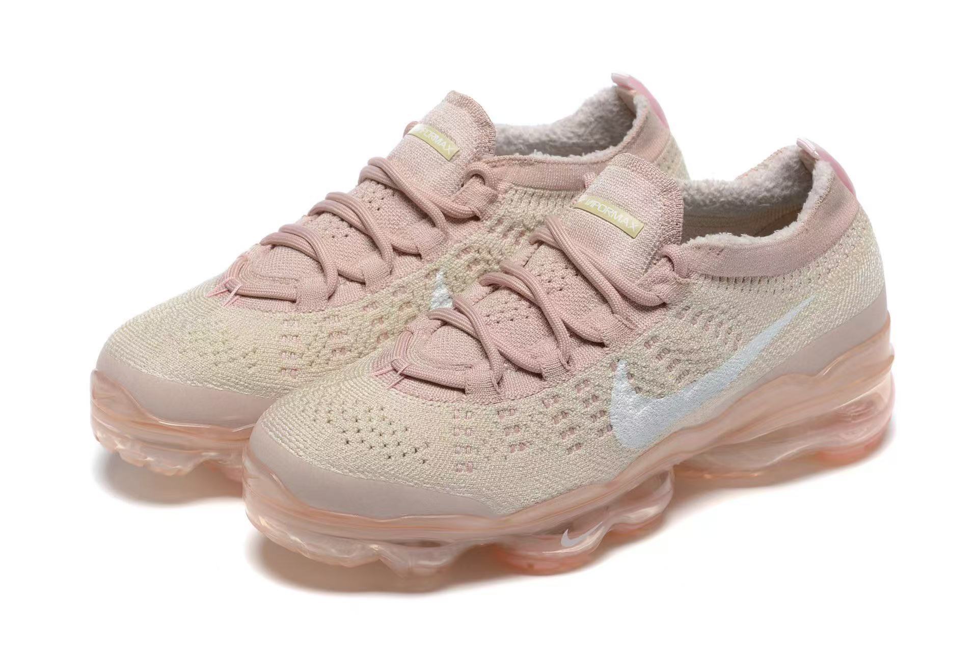 $57.14 NIKE ZT9829 gallery