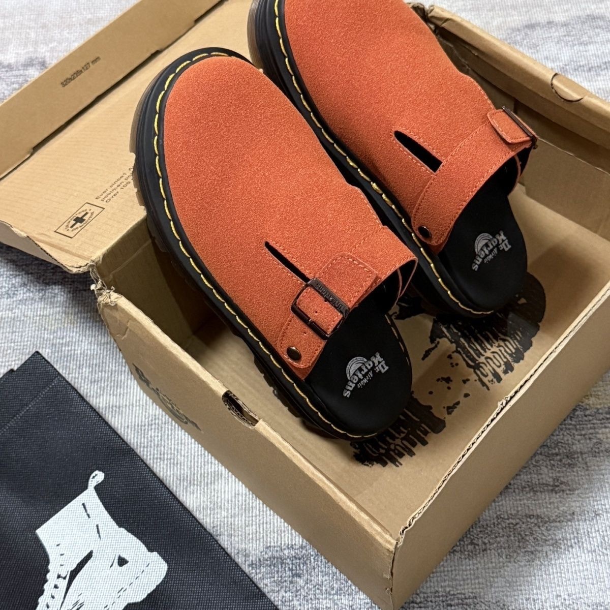 $59.29 Dr. Martens ZT9824 gallery