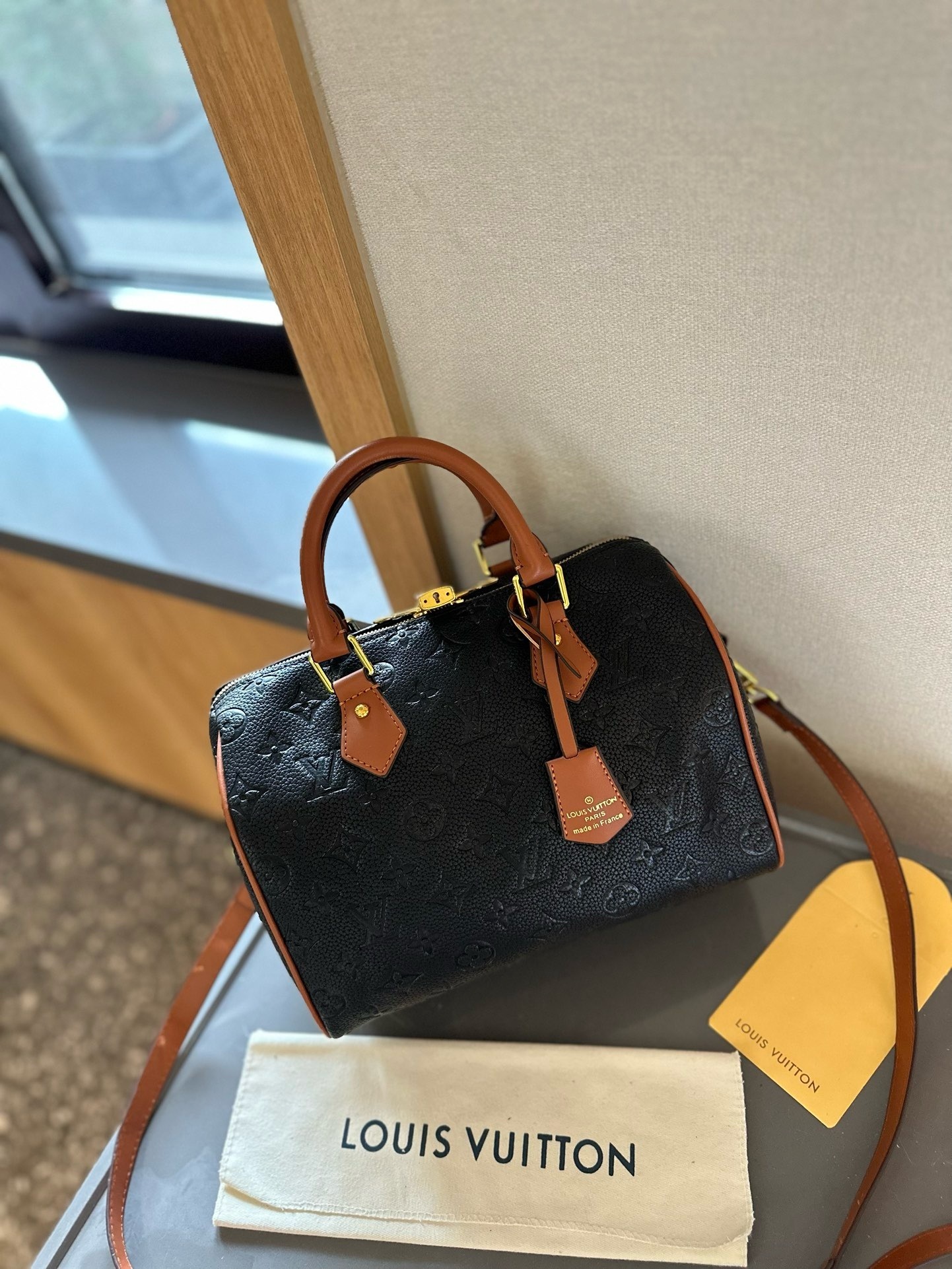 $64 LV ZT10226 gallery