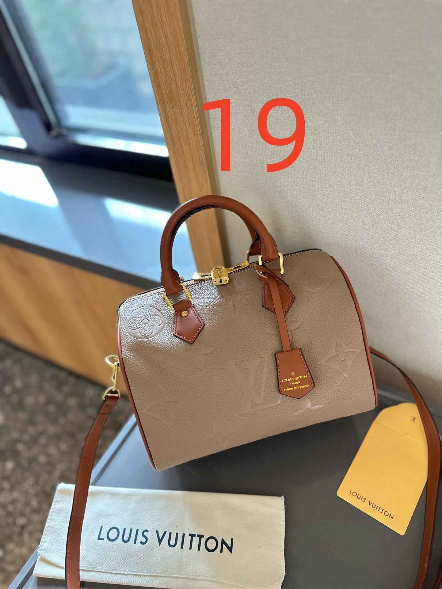 $64 LV ZT10226 gallery