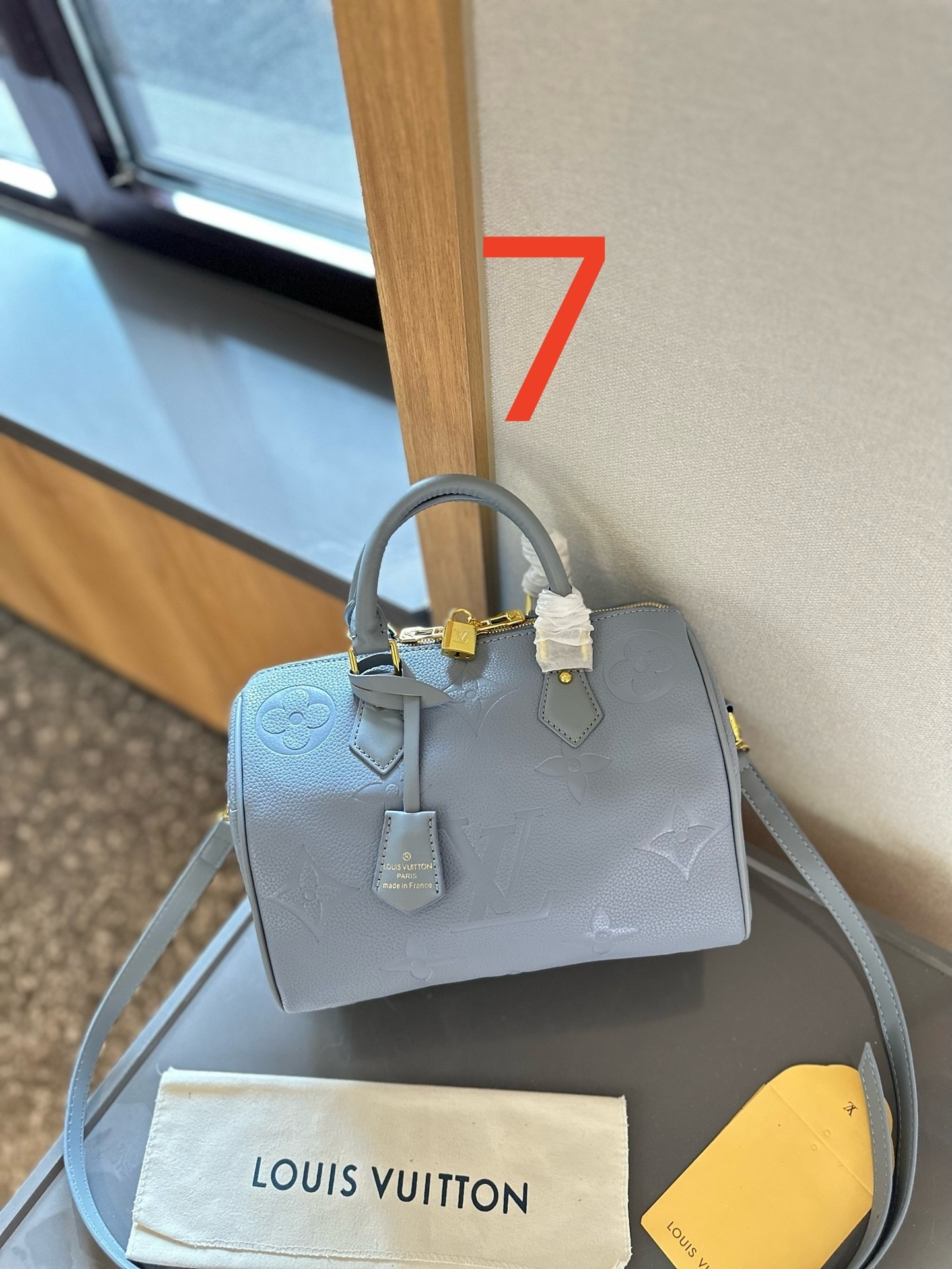 $64 LV ZT10226 gallery