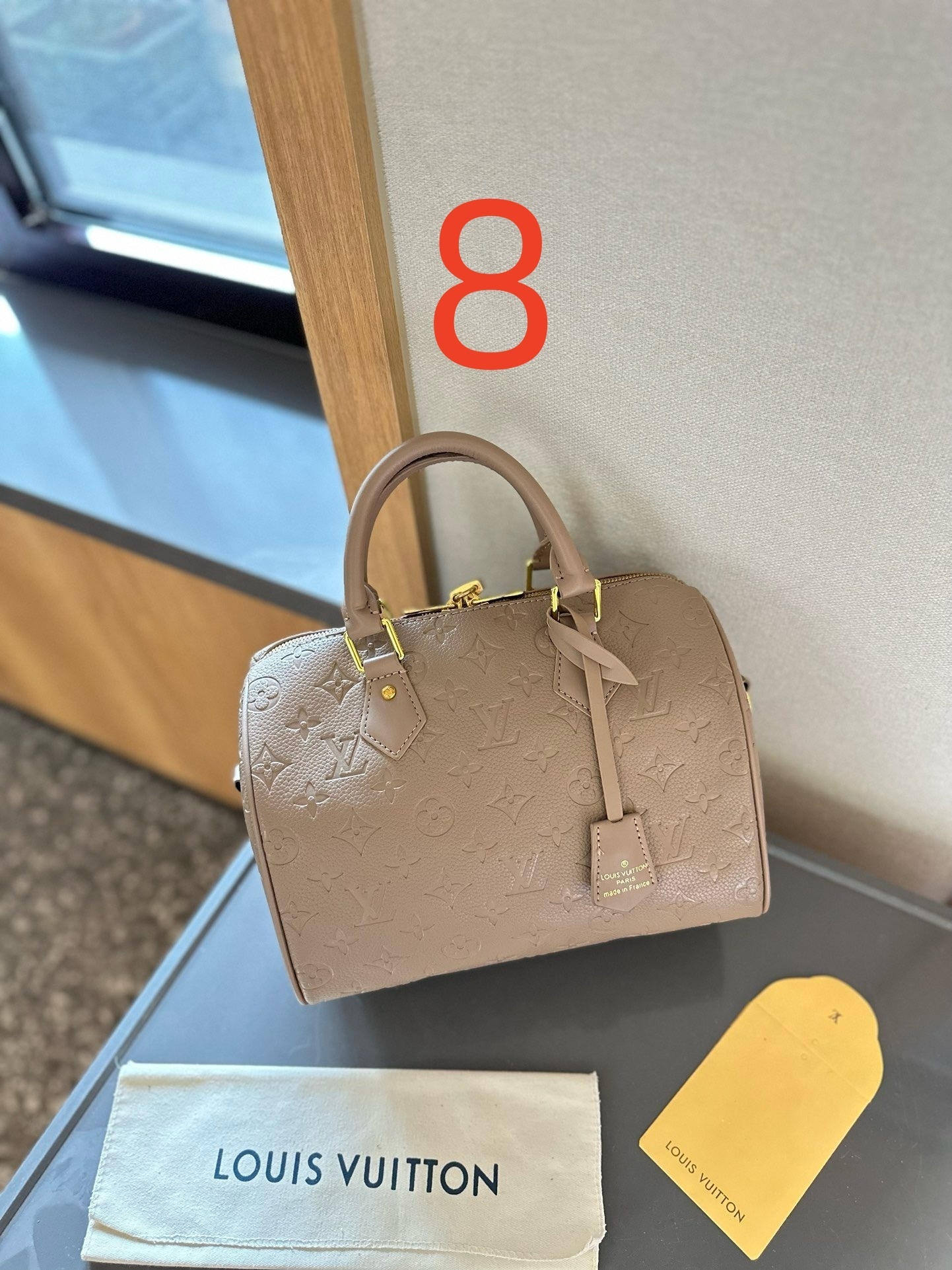 $64 LV ZT10226 gallery