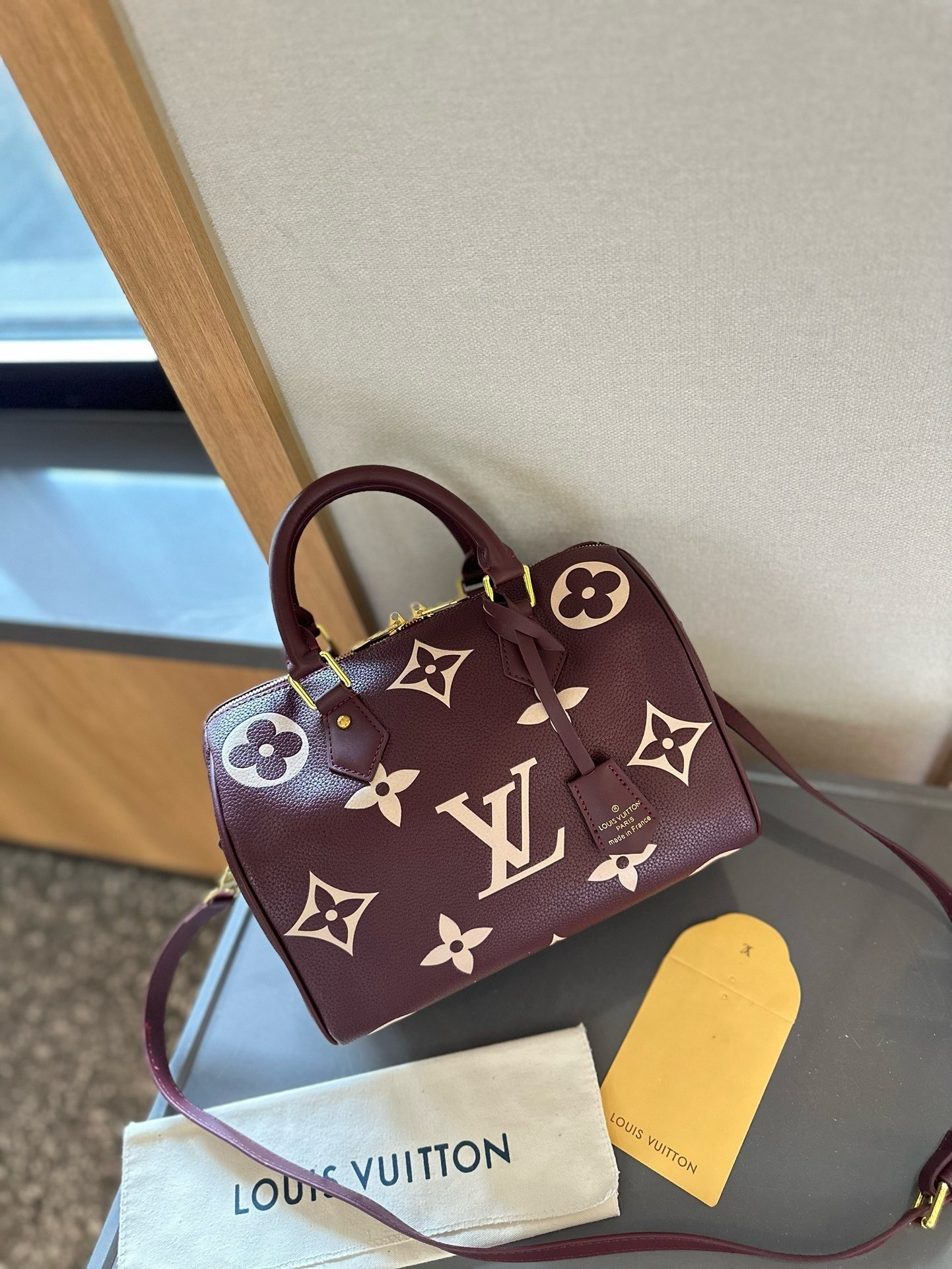 $64 LV ZT10226 gallery