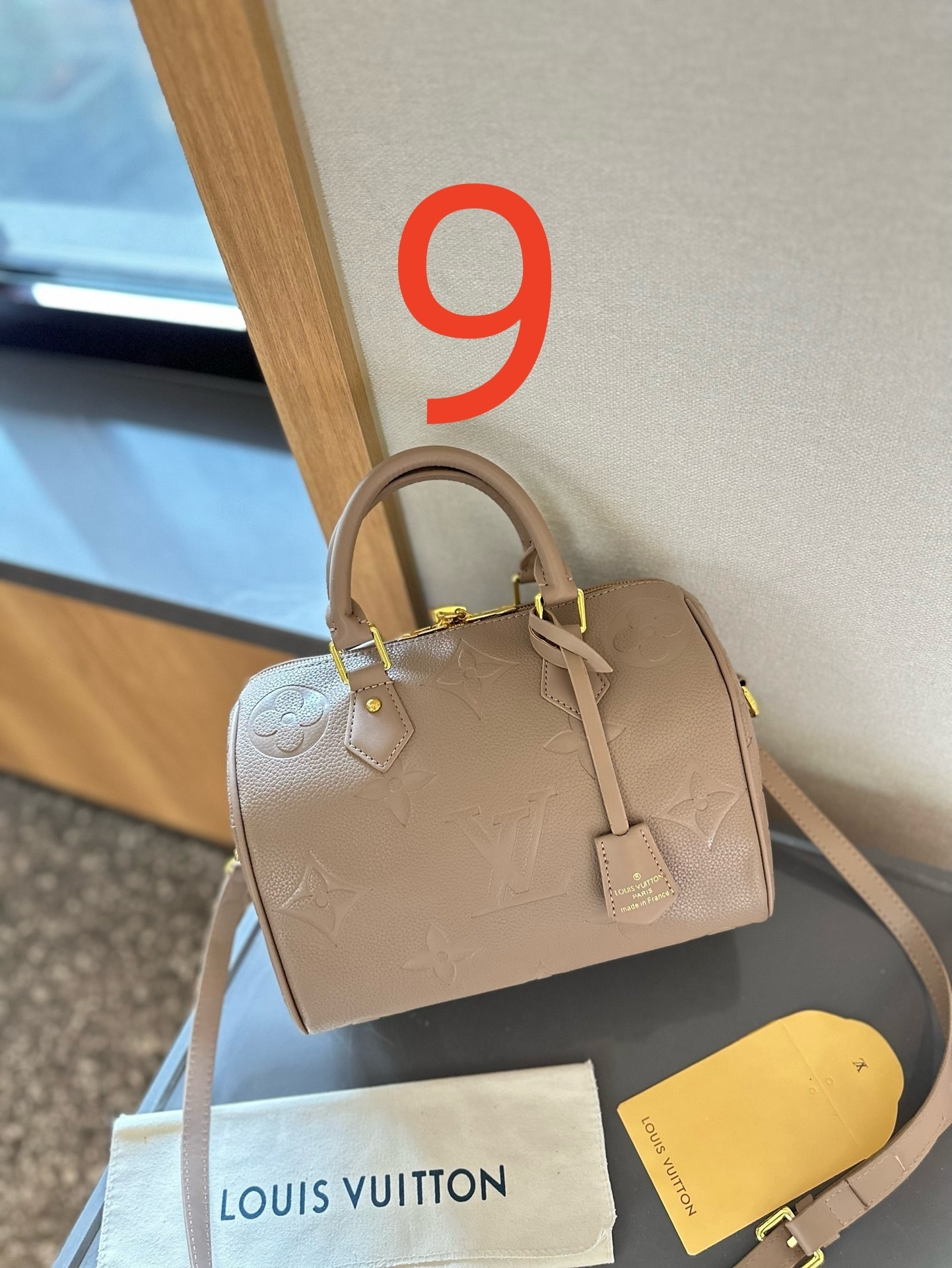 $64 LV ZT10226 gallery