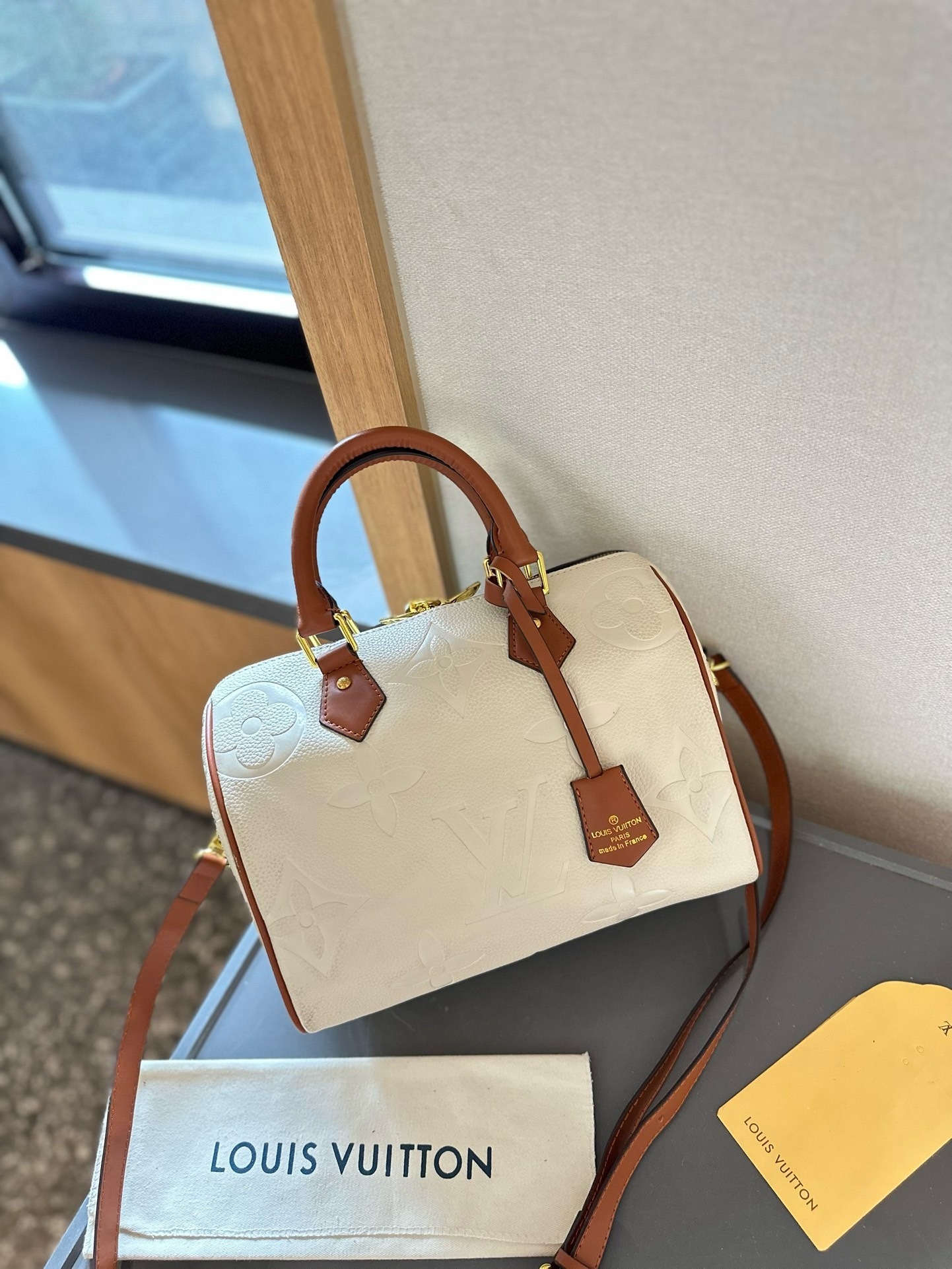 $64 LV ZT10226 gallery