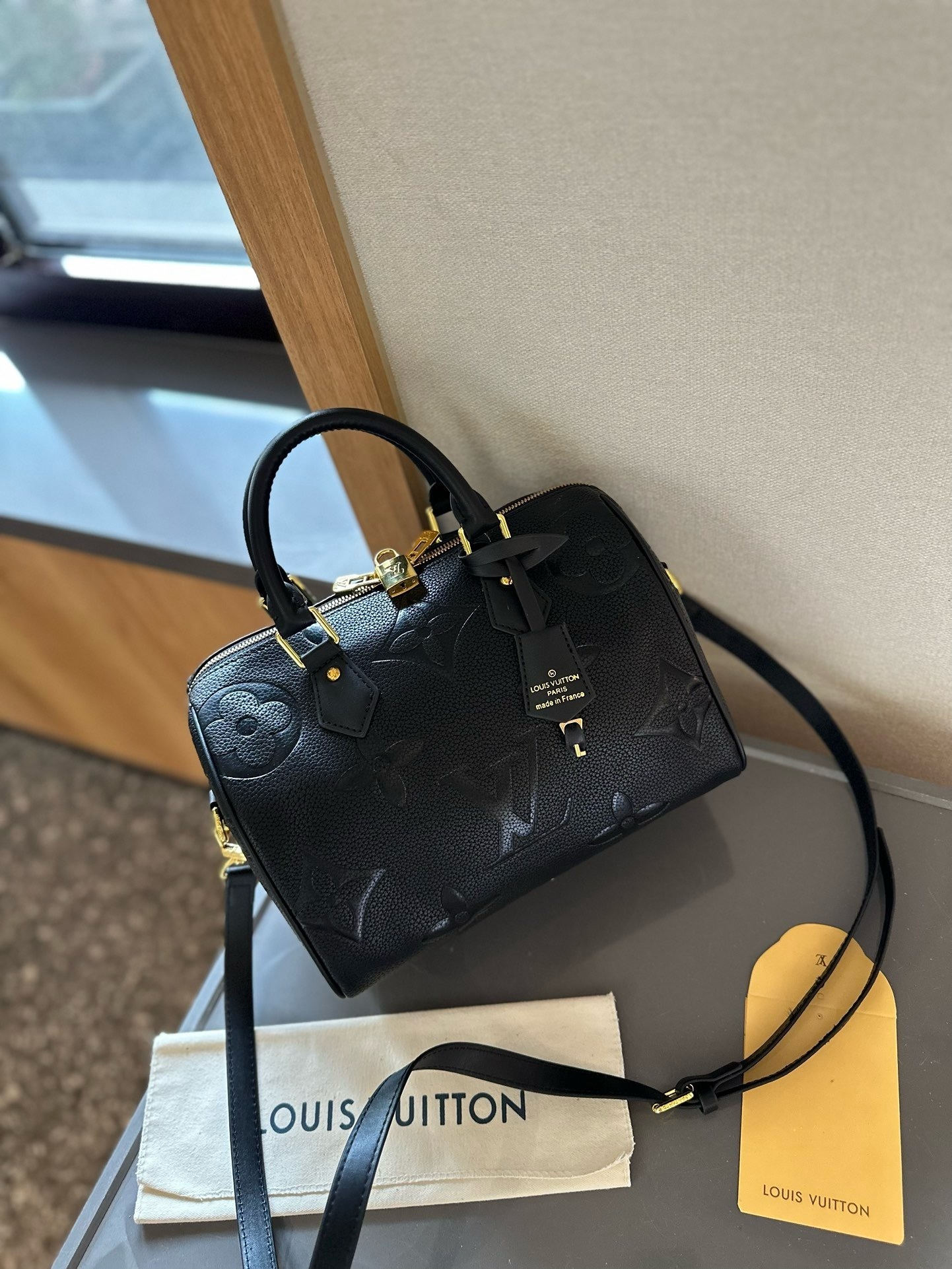 $64 LV ZT10226 gallery