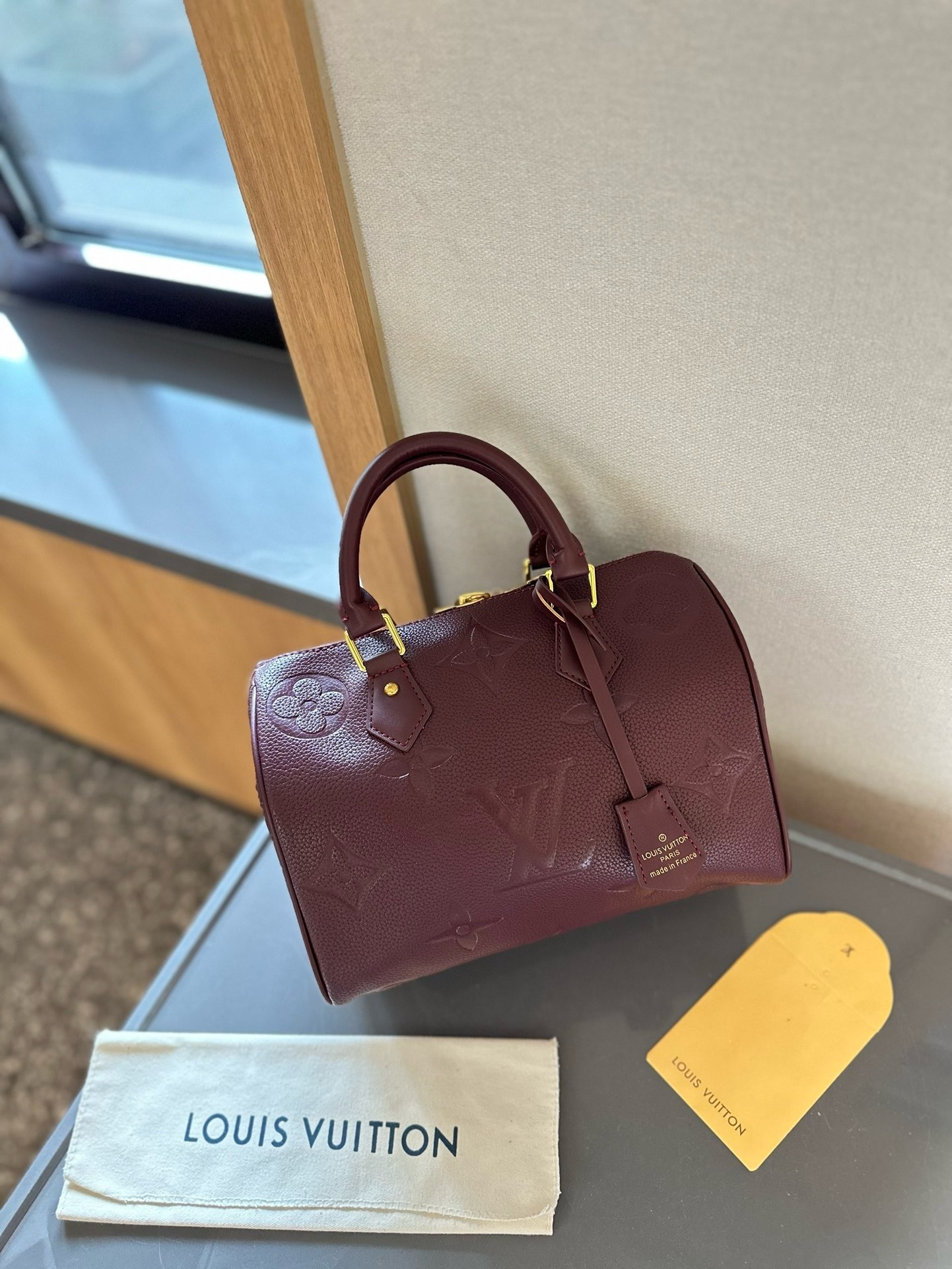 $64 LV ZT10226 gallery