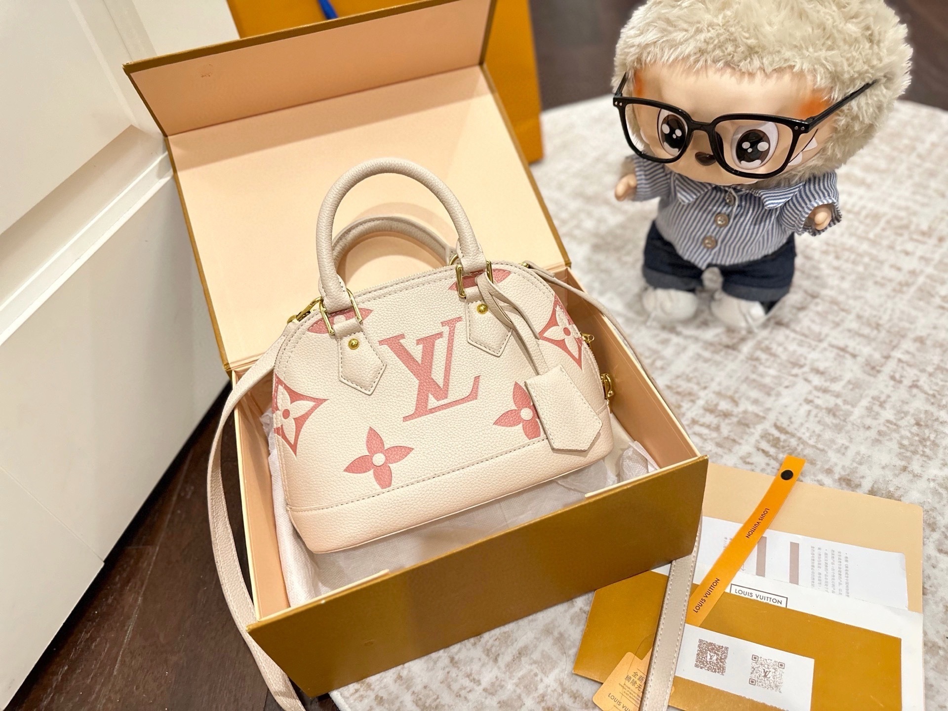 $64 LV ZT10227 gallery